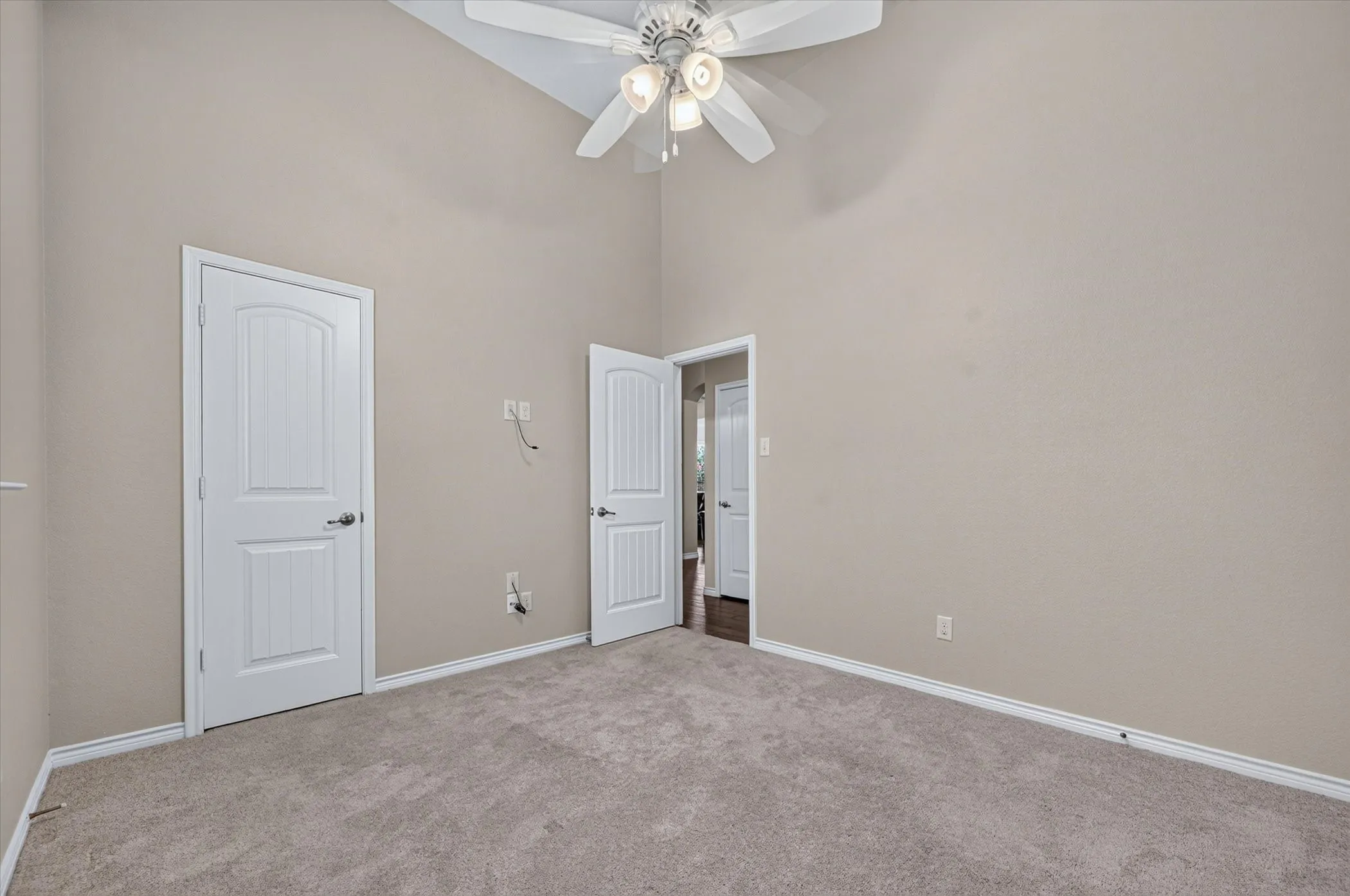 Single Family Residence For Sale in Rockwall County , 1403 Dhaka Drive, Rockwall, Texas 75087, 4 Bedroom, 2 Bathroom, 2 Garage spaces, 2,555 Sqft, built in 2014, mls#21317800, Real Estate Agent in Rockwall, Homes For Sale in Rockwall county, Homes For Sale in Rockwall, Realtor in Rockwall Texas, Real Estate Brokerage Independent Realty Texas, Luminita Cordes Realtor