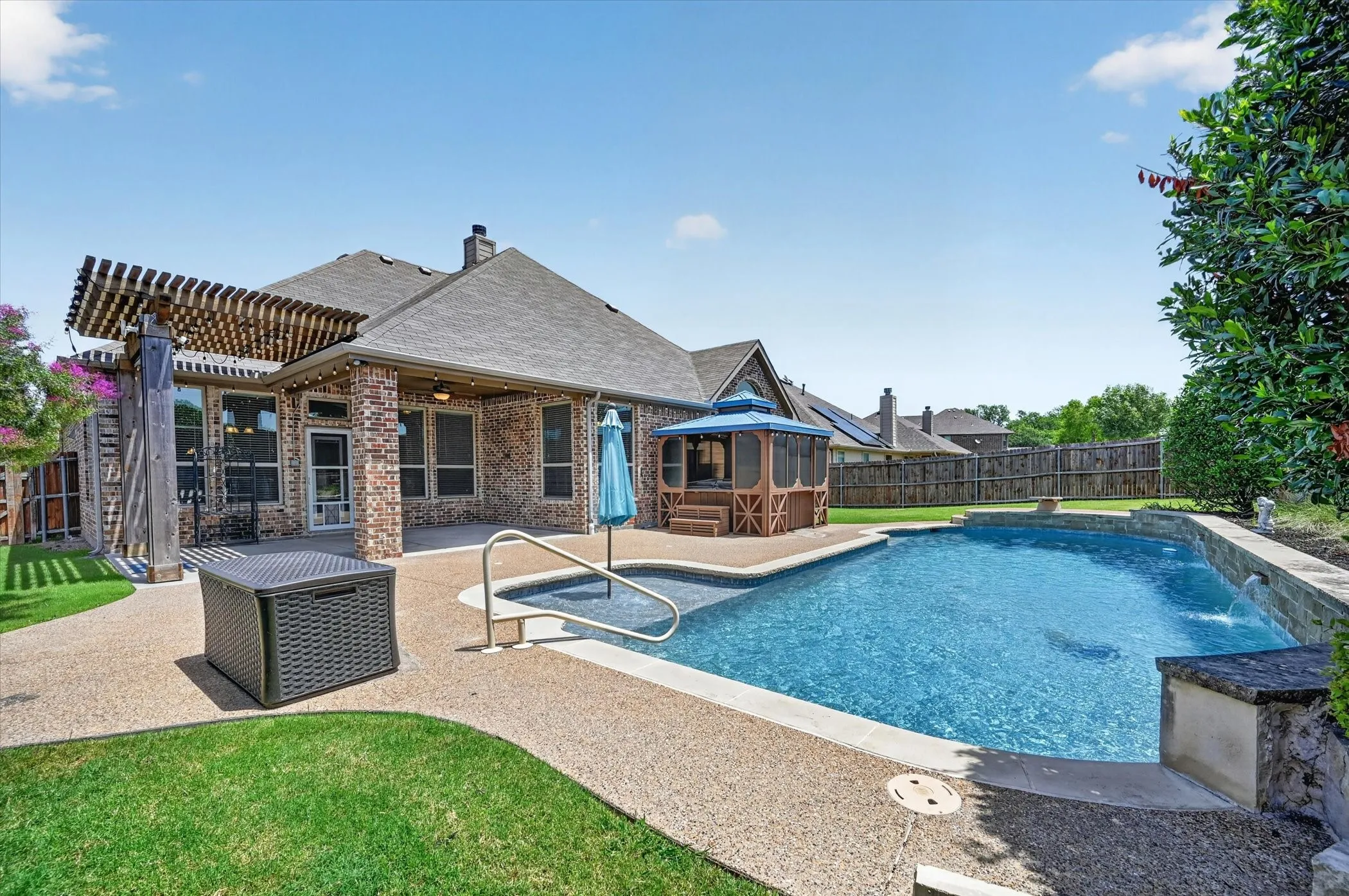 Single Family Residence For Sale in Rockwall County , 1403 Dhaka Drive, Rockwall, Texas 75087, 4 Bedroom, 2 Bathroom, 2 Garage spaces, 2,555 Sqft, built in 2014, mls#21317800, Real Estate Agent in Rockwall, Homes For Sale in Rockwall county, Homes For Sale in Rockwall, Realtor in Rockwall Texas, Real Estate Brokerage Independent Realty Texas, Luminita Cordes Realtor