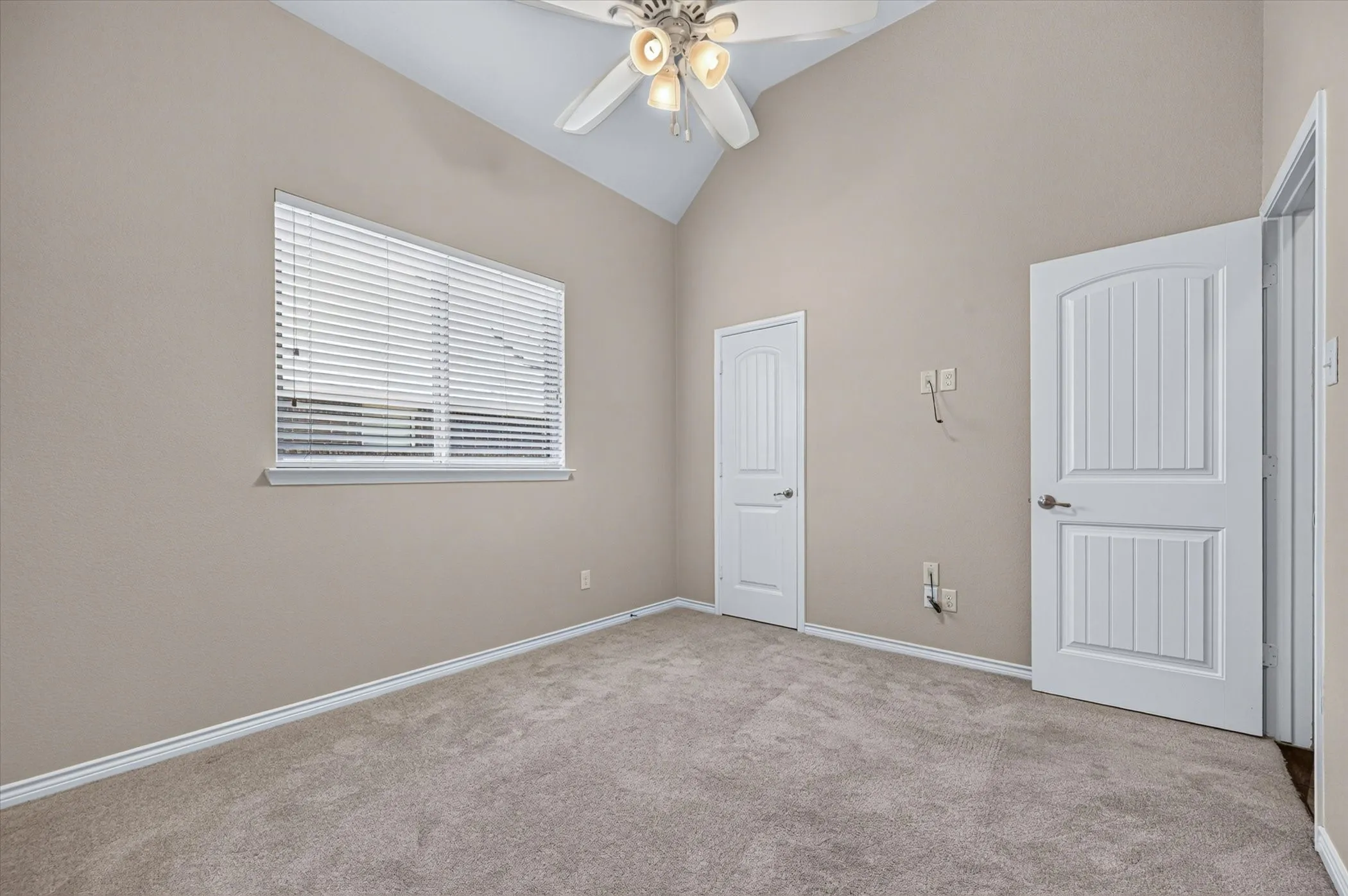 Single Family Residence For Sale in Rockwall County , 1403 Dhaka Drive, Rockwall, Texas 75087, 4 Bedroom, 2 Bathroom, 2 Garage spaces, 2,555 Sqft, built in 2014, mls#21317800, Real Estate Agent in Rockwall, Homes For Sale in Rockwall county, Homes For Sale in Rockwall, Realtor in Rockwall Texas, Real Estate Brokerage Independent Realty Texas, Luminita Cordes Realtor