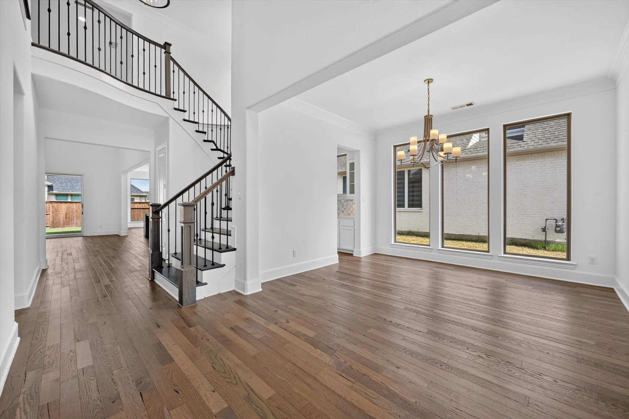 Single Family Residence For Sale in Denton County , 4560 Silver Spur Drive, Prosper, Texas 75078, 5 Bedrooms, 6 Bathrooms, 3 Garage spaces, 4,828 Sqft, built in 2022, Price $1,214,900, mls#21315941, Real Estate Agent in Prosper, Homes For Sale in Denton county, Homes For Sale in Prosper, Realtor in Prosper Texas, Real Estate Brokerage Independent Realty Texas, Luminita Cordes Realtor
