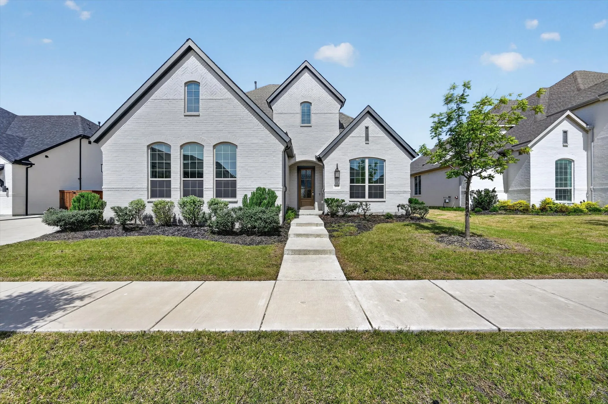 Single Family Residence For Sale in Denton County , 4560 Silver Spur Drive, Prosper, Texas 75078, 5 Bedrooms, 6 Bathrooms, 3 Garage spaces, 4,828 Sqft, built in 2022, Price $1,214,900, mls#21315941, Real Estate Agent in Prosper, Homes For Sale in Denton county, Homes For Sale in Prosper, Realtor in Prosper Texas, Real Estate Brokerage Independent Realty Texas, Luminita Cordes Realtor