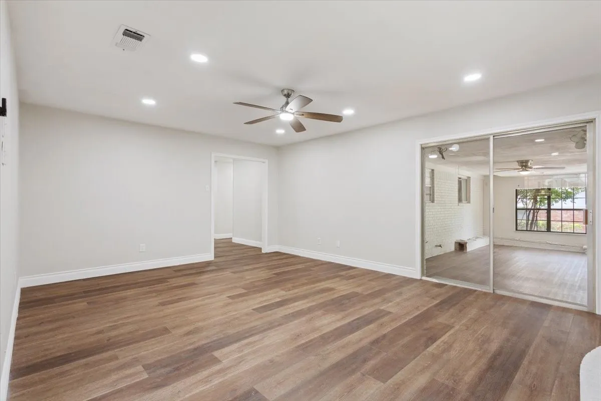 Single Family Residence For Sale in Mc Lennan County , 849 Arlington Drive, Woodway, Texas 76712, 3 Bedroom, 2 Bathroom, 1 Garage spaces, 2,223 Sqft, built in 1966, mls#21318451, Real Estate Agent in Woodway, Homes For Sale in Mc Lennan county, Homes For Sale in Woodway, Realtor in Woodway Texas, Real Estate Brokerage Independent Realty Texas, Luminita Cordes Realtor