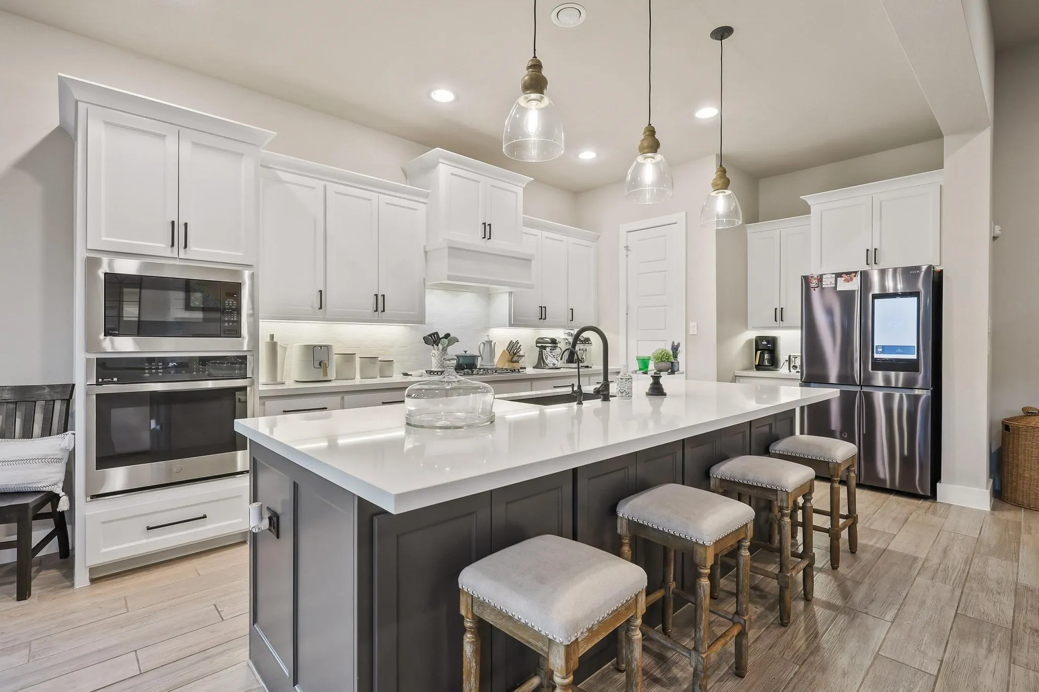 Single Family Residence For Sale in Grayson County , 1732 Cannon Street, Van Alstyne, Texas 75495, 4 Bedroom, 4 Bathroom, 3 Garage spaces, 3,191 Sqft, built in 2022, mls#21314487, Real Estate Agent in Van Alstyne, Homes For Sale in Grayson county, Homes For Sale in Van Alstyne, Realtor in Van Alstyne Texas, Real Estate Brokerage Independent Realty Texas, Luminita Cordes Realtor