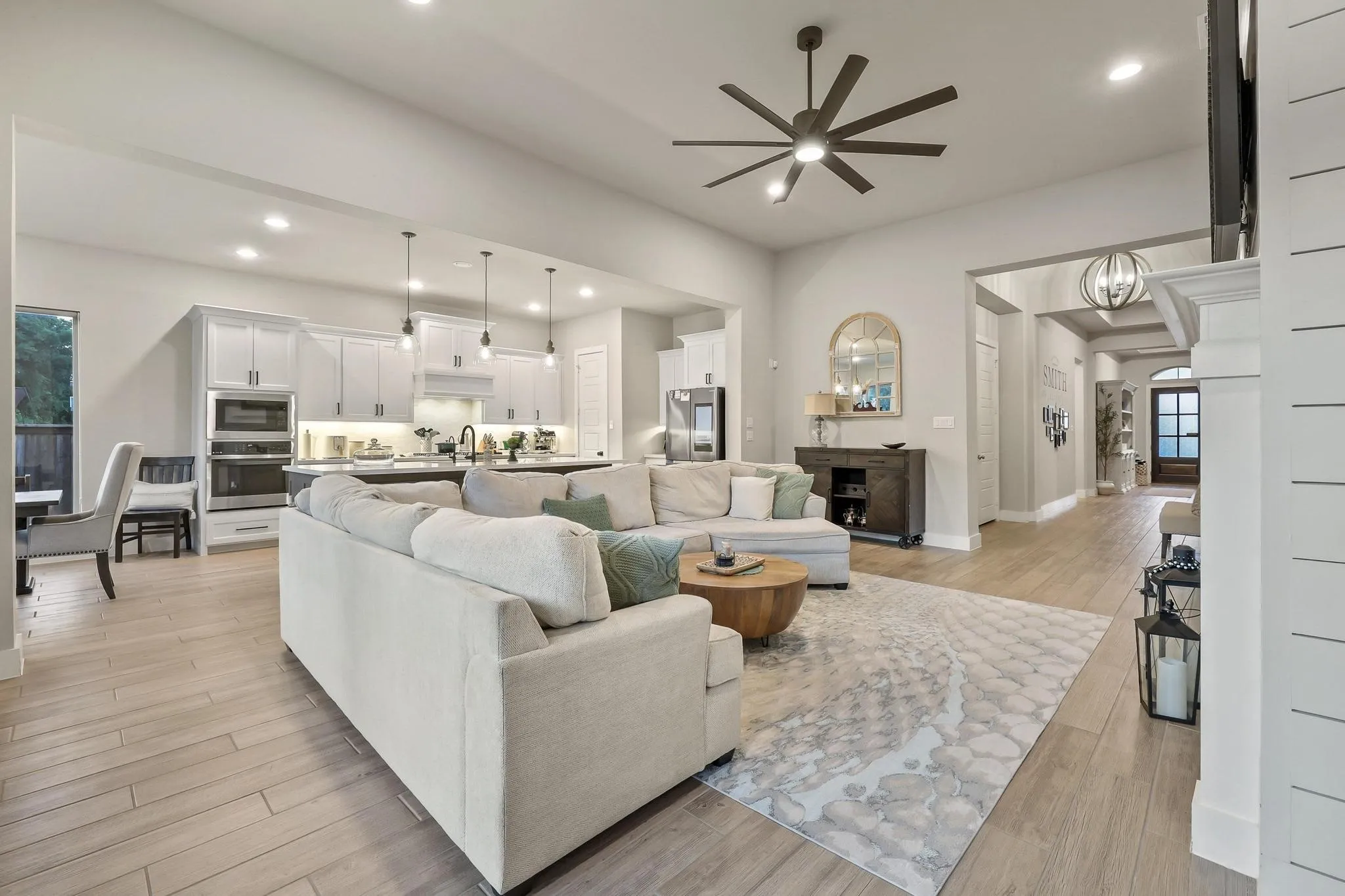 Single Family Residence For Sale in Grayson County , 1732 Cannon Street, Van Alstyne, Texas 75495, 4 Bedroom, 4 Bathroom, 3 Garage spaces, 3,191 Sqft, built in 2022, mls#21314487, Real Estate Agent in Van Alstyne, Homes For Sale in Grayson county, Homes For Sale in Van Alstyne, Realtor in Van Alstyne Texas, Real Estate Brokerage Independent Realty Texas, Luminita Cordes Realtor