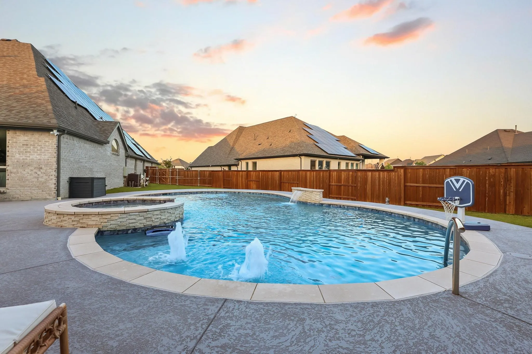 Single Family Residence For Sale in Grayson County , 1732 Cannon Street, Van Alstyne, Texas 75495, 4 Bedroom, 4 Bathroom, 3 Garage spaces, 3,191 Sqft, built in 2022, mls#21314487, Real Estate Agent in Van Alstyne, Homes For Sale in Grayson county, Homes For Sale in Van Alstyne, Realtor in Van Alstyne Texas, Real Estate Brokerage Independent Realty Texas, Luminita Cordes Realtor
