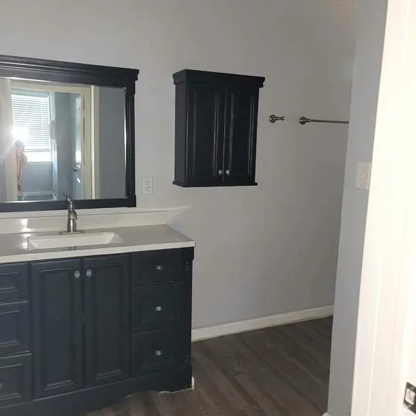 Duplex For Rent in Ellis County , 801 NW Main Street, Ennis, Texas 75119, 1 Bedroom, 1 Bathroom, Garage spaces, 700 Sqft, built in 1920, Price $1,125, mls#21318490, Real Estate Agent in Ennis, Homes For Rent in Ellis county, Homes For Rent in Ennis, Realtor in Ennis Texas, Real Estate Brokerage Independent Realty Texas, Luminita Cordes Realtor