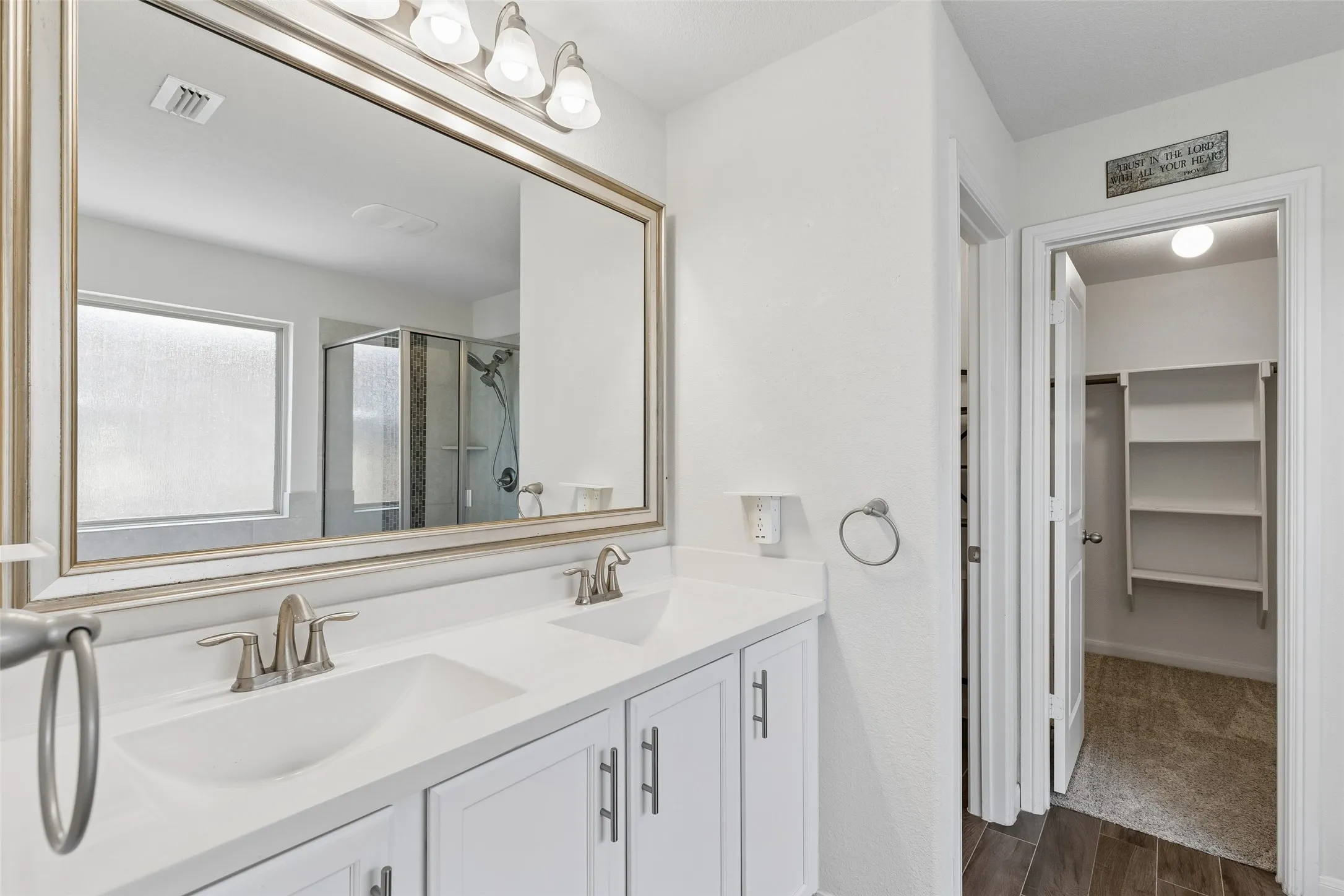 Single Family Residence For Sale in Tarrant County , 9105 Silver Dollar Drive, Fort Worth, Texas 76131, 4 Bedroom, 3 Bathroom, 2 Garage spaces, 2,868 Sqft, built in 2018, mls#21317683, Real Estate Agent in Fort Worth, Homes For Sale in Tarrant county, Homes For Sale in Fort Worth, Realtor in Fort Worth Texas, Real Estate Brokerage Independent Realty Texas, Luminita Cordes Realtor