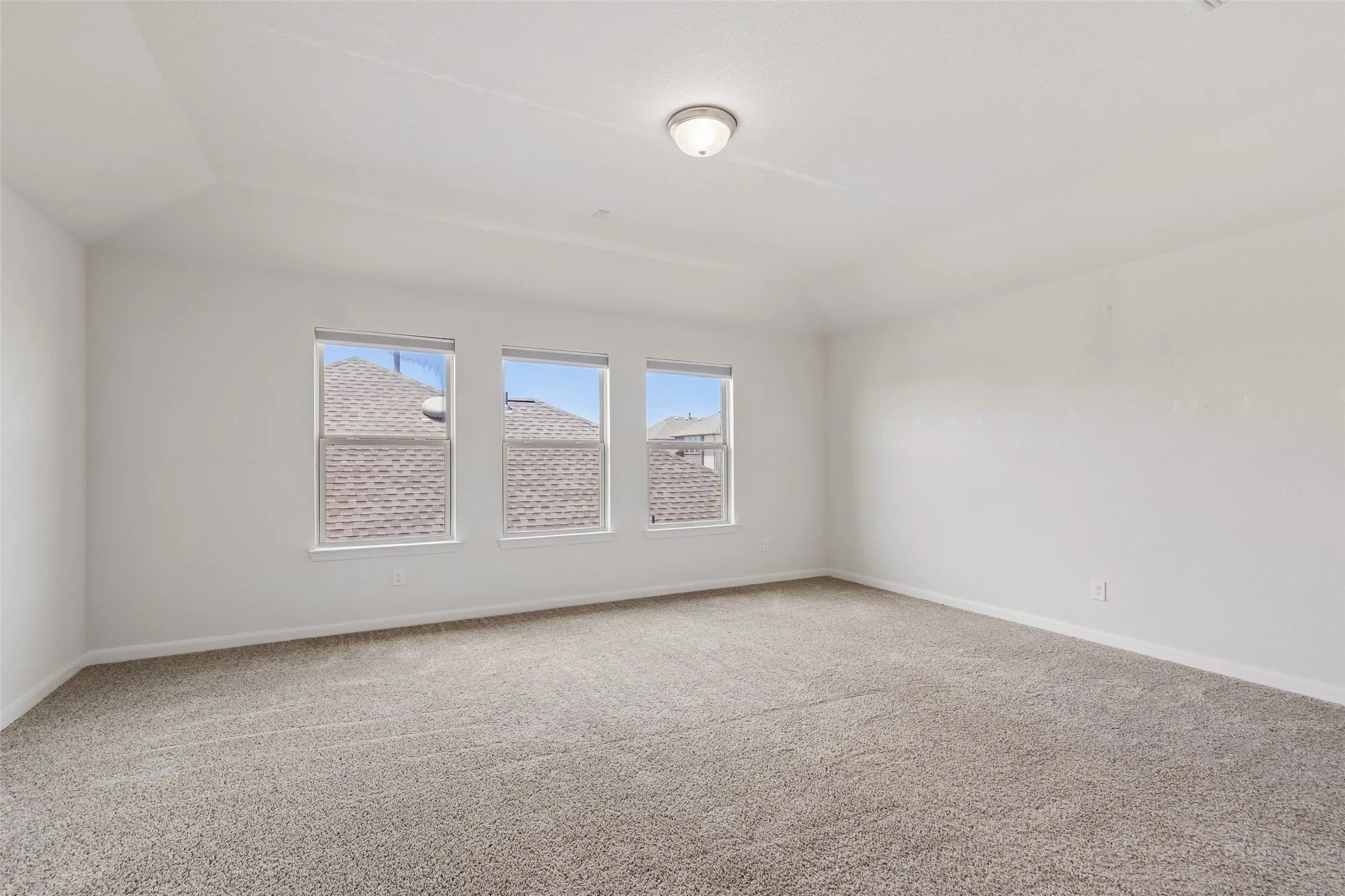 Single Family Residence For Sale in Tarrant County , 9105 Silver Dollar Drive, Fort Worth, Texas 76131, 4 Bedroom, 3 Bathroom, 2 Garage spaces, 2,868 Sqft, built in 2018, mls#21317683, Real Estate Agent in Fort Worth, Homes For Sale in Tarrant county, Homes For Sale in Fort Worth, Realtor in Fort Worth Texas, Real Estate Brokerage Independent Realty Texas, Luminita Cordes Realtor