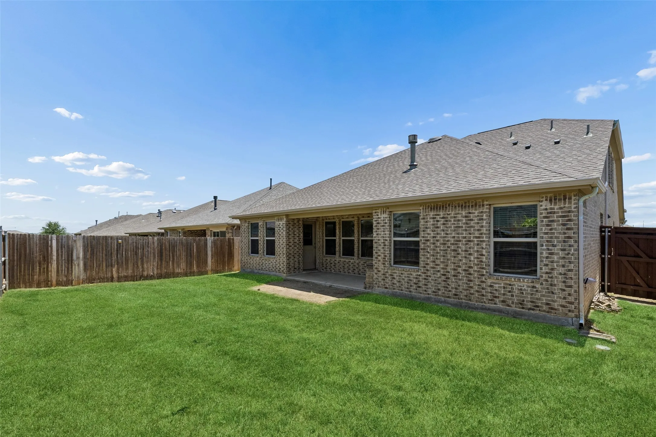 Single Family Residence For Sale in Tarrant County , 9105 Silver Dollar Drive, Fort Worth, Texas 76131, 4 Bedroom, 3 Bathroom, 2 Garage spaces, 2,868 Sqft, built in 2018, mls#21317683, Real Estate Agent in Fort Worth, Homes For Sale in Tarrant county, Homes For Sale in Fort Worth, Realtor in Fort Worth Texas, Real Estate Brokerage Independent Realty Texas, Luminita Cordes Realtor
