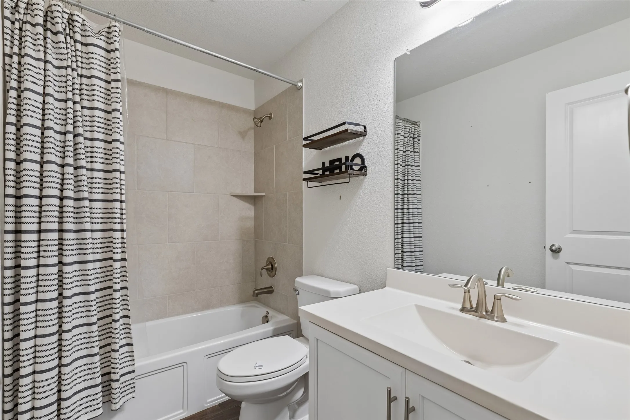 Single Family Residence For Sale in Tarrant County , 9105 Silver Dollar Drive, Fort Worth, Texas 76131, 4 Bedroom, 3 Bathroom, 2 Garage spaces, 2,868 Sqft, built in 2018, mls#21317683, Real Estate Agent in Fort Worth, Homes For Sale in Tarrant county, Homes For Sale in Fort Worth, Realtor in Fort Worth Texas, Real Estate Brokerage Independent Realty Texas, Luminita Cordes Realtor