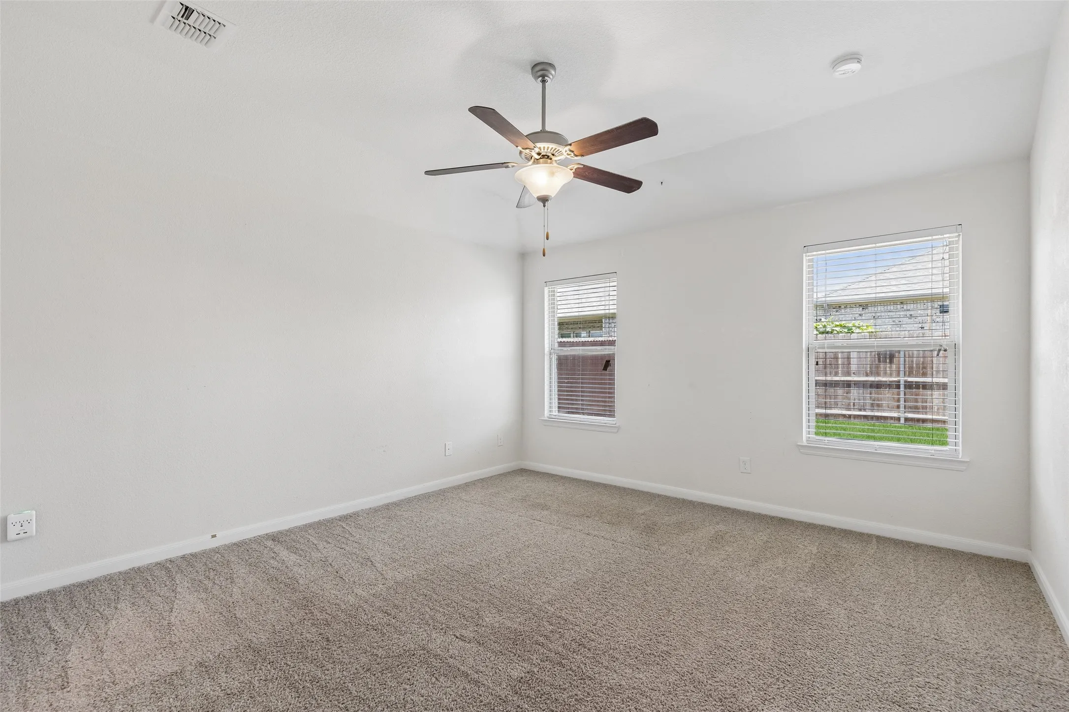 Single Family Residence For Sale in Tarrant County , 9105 Silver Dollar Drive, Fort Worth, Texas 76131, 4 Bedroom, 3 Bathroom, 2 Garage spaces, 2,868 Sqft, built in 2018, mls#21317683, Real Estate Agent in Fort Worth, Homes For Sale in Tarrant county, Homes For Sale in Fort Worth, Realtor in Fort Worth Texas, Real Estate Brokerage Independent Realty Texas, Luminita Cordes Realtor