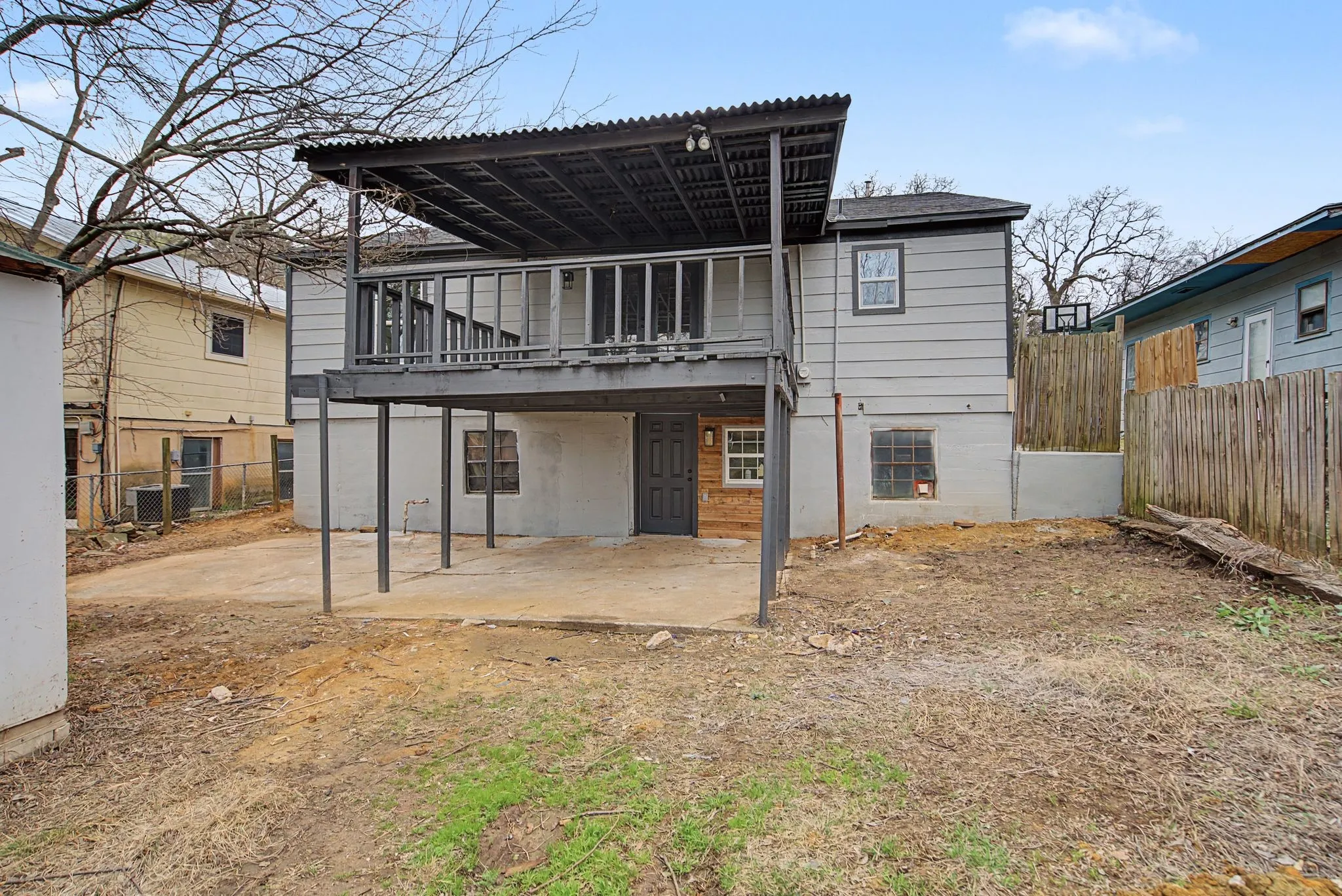 Single Family Residence For Sale in Grayson County , 1411 W Gandy Street, Denison, Texas 75020, 5 Bedroom, 3 Bathroom, Garage spaces, 2,240 Sqft, built in 1940, mls#21318504, Real Estate Agent in Denison, Homes For Sale in Grayson county, Homes For Sale in Denison, Realtor in Denison Texas, Real Estate Brokerage Independent Realty Texas, Luminita Cordes Realtor