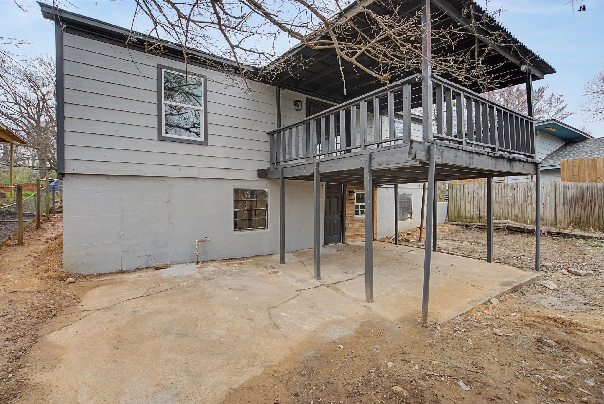 Single Family Residence For Sale in Grayson County , 1411 W Gandy Street, Denison, Texas 75020, 5 Bedroom, 3 Bathroom, Garage spaces, 2,240 Sqft, built in 1940, mls#21318504, Real Estate Agent in Denison, Homes For Sale in Grayson county, Homes For Sale in Denison, Realtor in Denison Texas, Real Estate Brokerage Independent Realty Texas, Luminita Cordes Realtor