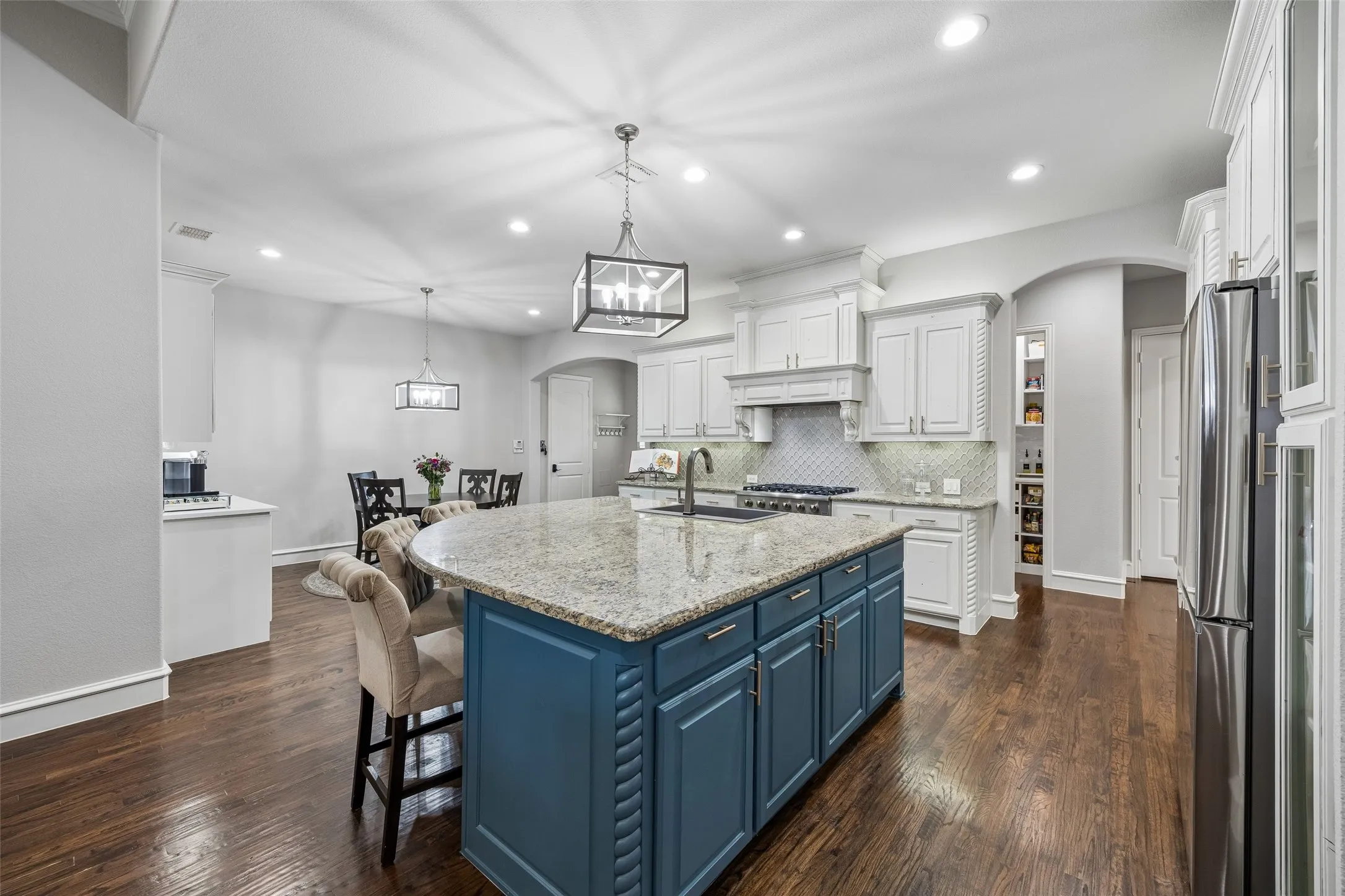 Single Family Residence For Sale in Denton County , 3777 Ferndale Lane, Frisco, Texas 75034, 4 Bedroom, 4 Bathroom, 3 Garage spaces, 3,786 Sqft, built in 2011, mls#21318178, Real Estate Agent in Frisco, Homes For Sale in Denton county, Homes For Sale in Frisco, Realtor in Frisco Texas, Real Estate Brokerage Independent Realty Texas, Luminita Cordes Realtor