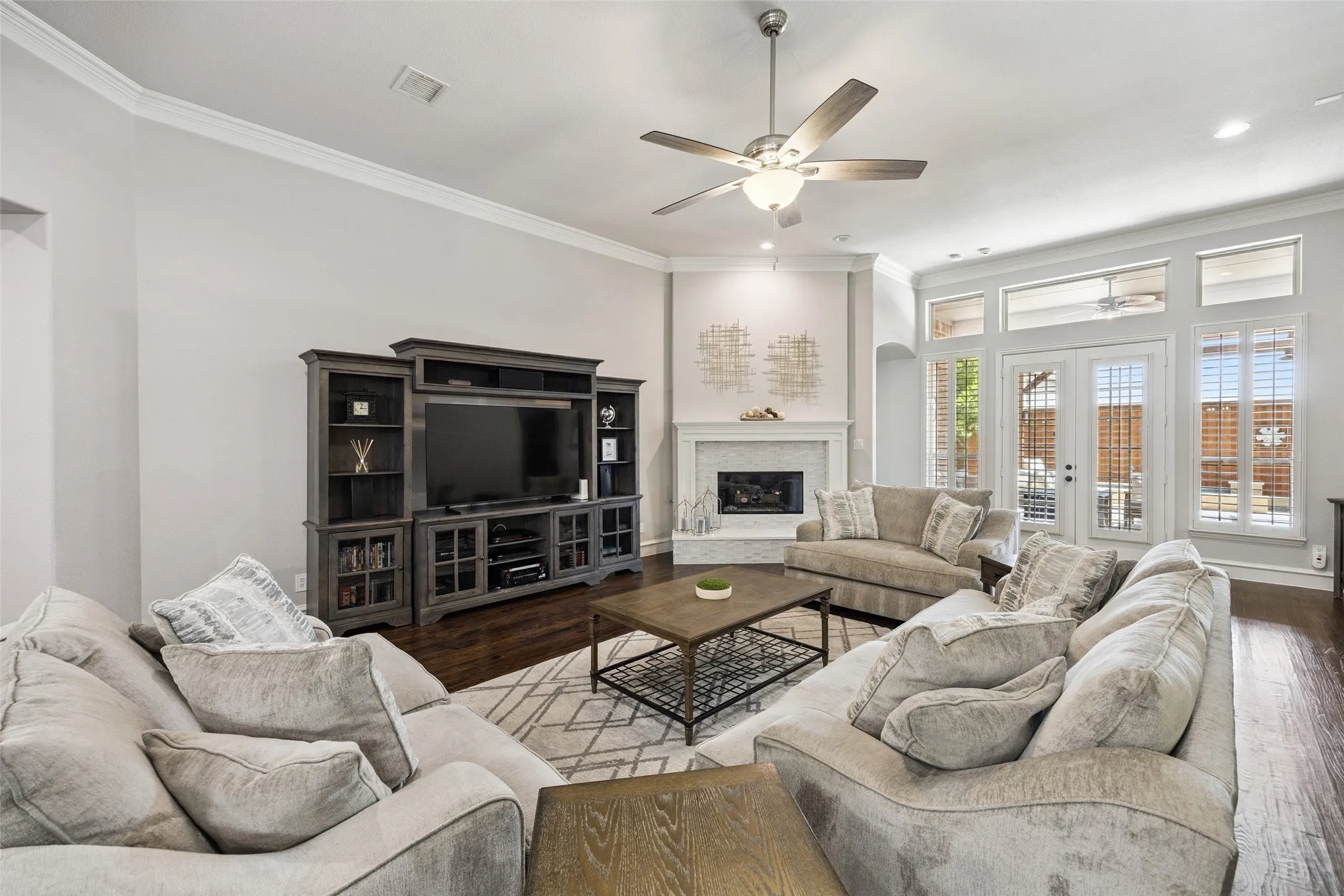 Single Family Residence For Sale in Denton County , 3777 Ferndale Lane, Frisco, Texas 75034, 4 Bedroom, 4 Bathroom, 3 Garage spaces, 3,786 Sqft, built in 2011, mls#21318178, Real Estate Agent in Frisco, Homes For Sale in Denton county, Homes For Sale in Frisco, Realtor in Frisco Texas, Real Estate Brokerage Independent Realty Texas, Luminita Cordes Realtor