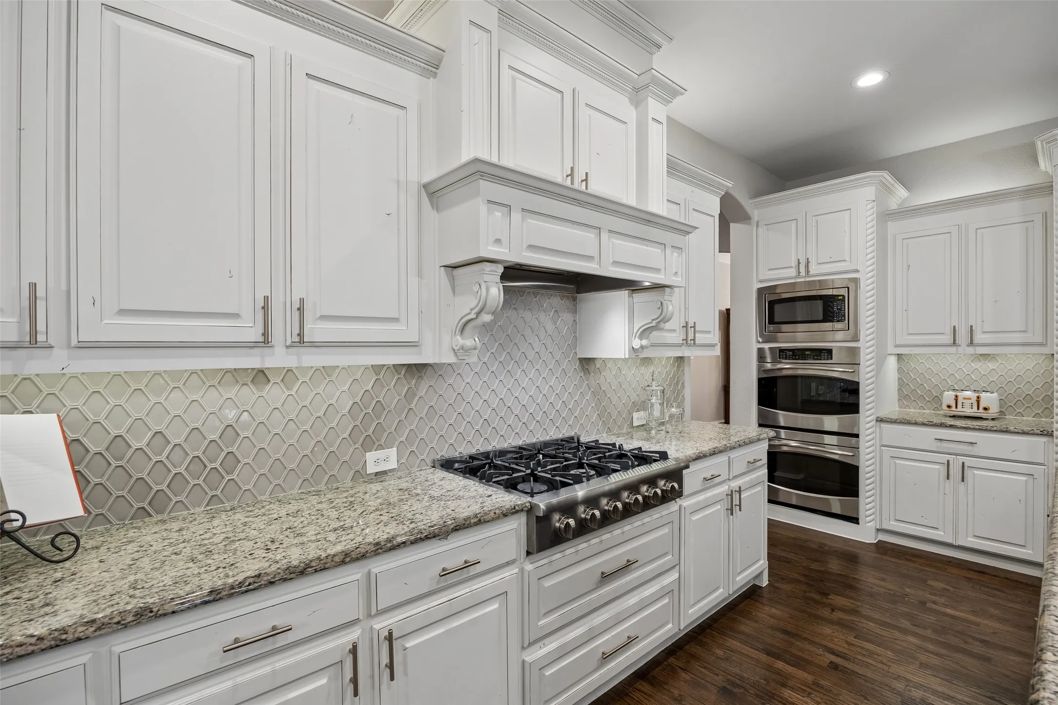 Single Family Residence For Sale in Denton County , 3777 Ferndale Lane, Frisco, Texas 75034, 4 Bedroom, 4 Bathroom, 3 Garage spaces, 3,786 Sqft, built in 2011, mls#21318178, Real Estate Agent in Frisco, Homes For Sale in Denton county, Homes For Sale in Frisco, Realtor in Frisco Texas, Real Estate Brokerage Independent Realty Texas, Luminita Cordes Realtor