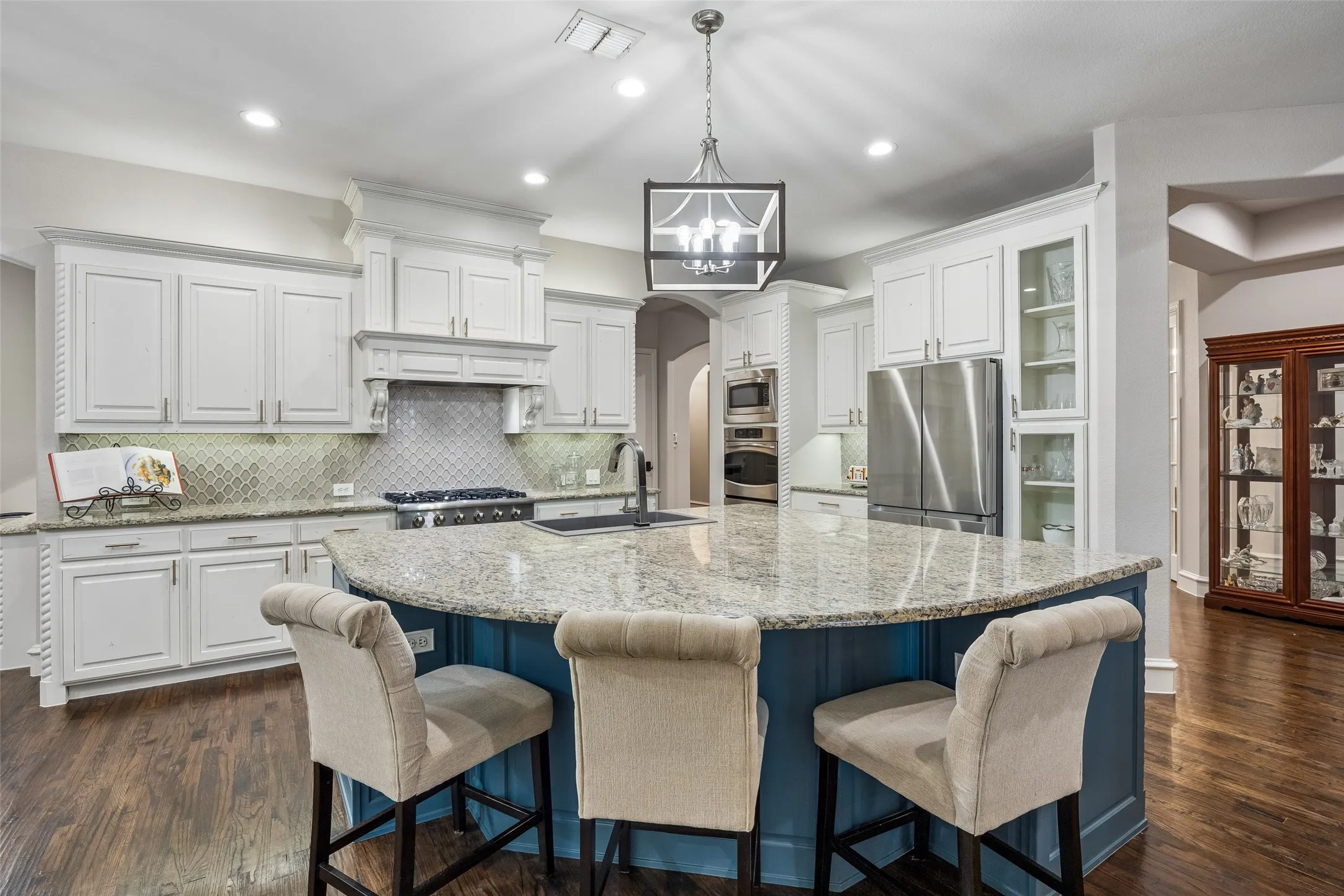 Single Family Residence For Sale in Denton County , 3777 Ferndale Lane, Frisco, Texas 75034, 4 Bedroom, 4 Bathroom, 3 Garage spaces, 3,786 Sqft, built in 2011, mls#21318178, Real Estate Agent in Frisco, Homes For Sale in Denton county, Homes For Sale in Frisco, Realtor in Frisco Texas, Real Estate Brokerage Independent Realty Texas, Luminita Cordes Realtor
