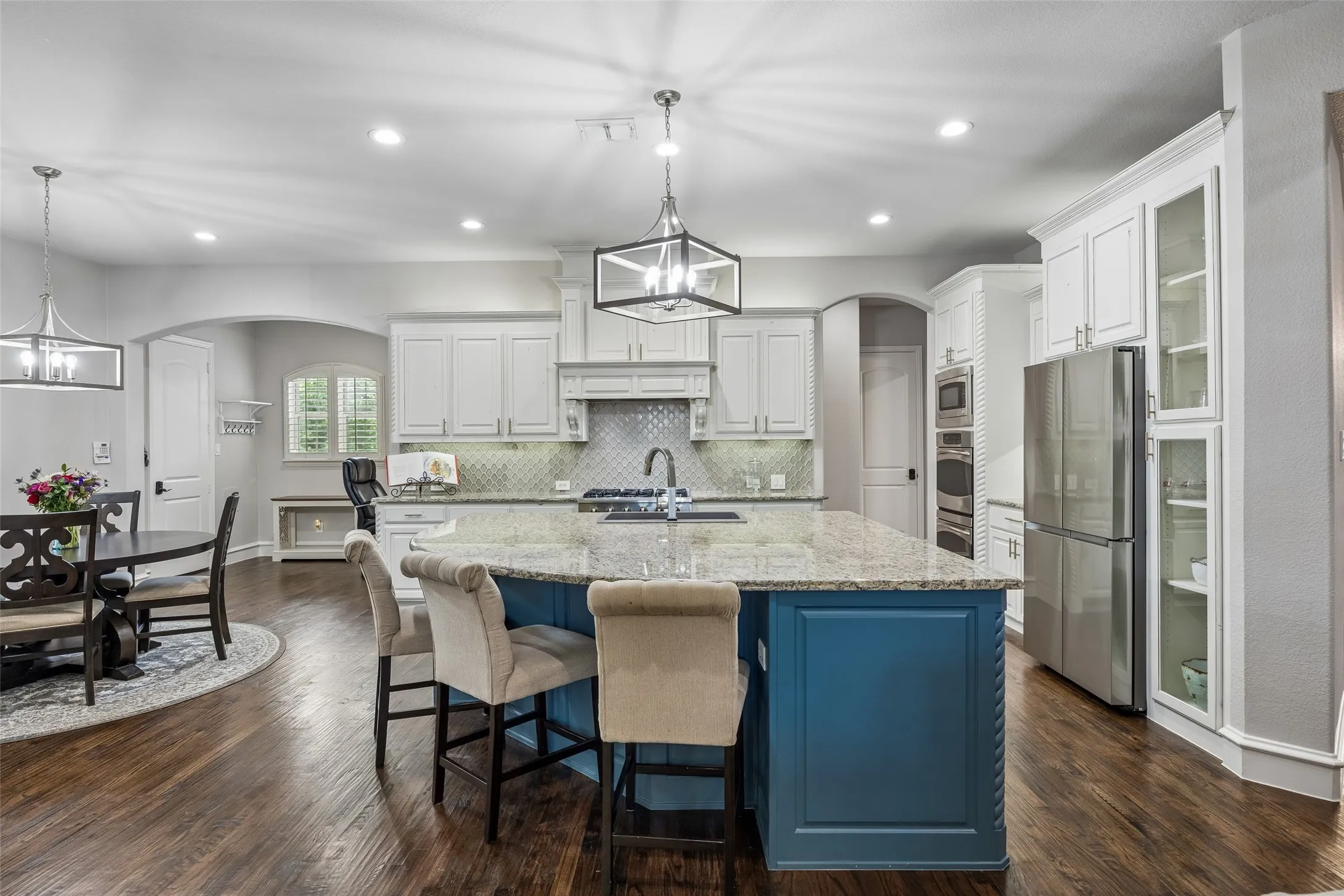 Single Family Residence For Sale in Denton County , 3777 Ferndale Lane, Frisco, Texas 75034, 4 Bedroom, 4 Bathroom, 3 Garage spaces, 3,786 Sqft, built in 2011, mls#21318178, Real Estate Agent in Frisco, Homes For Sale in Denton county, Homes For Sale in Frisco, Realtor in Frisco Texas, Real Estate Brokerage Independent Realty Texas, Luminita Cordes Realtor