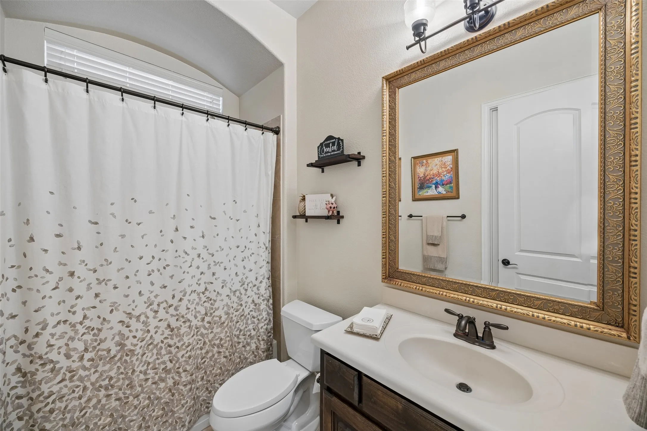 Single Family Residence For Sale in Denton County , 3777 Ferndale Lane, Frisco, Texas 75034, 4 Bedroom, 4 Bathroom, 3 Garage spaces, 3,786 Sqft, built in 2011, mls#21318178, Real Estate Agent in Frisco, Homes For Sale in Denton county, Homes For Sale in Frisco, Realtor in Frisco Texas, Real Estate Brokerage Independent Realty Texas, Luminita Cordes Realtor