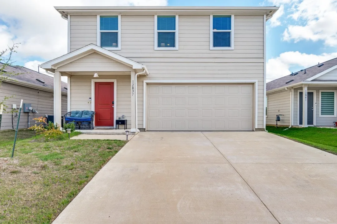 Single Family Residence For Rent in Denton County , 12037 Arabian Road, Providence Village, Texas 76227, 4 Bedroom, 3 Bathroom, 2 Garage spaces, 1,683 Sqft, built in 2024, mls#21318469, Real Estate Agent in Providence Village, Homes For Rent in Denton county, Homes For Rent in Providence Village, Realtor in Providence Village Texas, Real Estate Brokerage Independent Realty Texas, Luminita Cordes Realtor