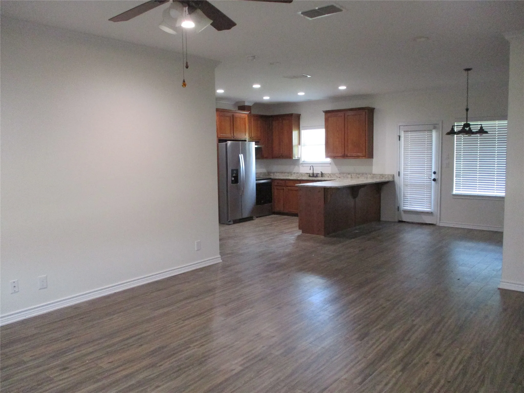 Single Family Residence For Sale in Rains County , 148 Mill Street, Emory, Texas 75440, 2 Bedroom, 2 Bathroom, Garage spaces, 1,214 Sqft, built in 2021, mls#21318523, Real Estate Agent in Emory, Homes For Sale in Rains county, Homes For Sale in Emory, Realtor in Emory Texas, Real Estate Brokerage Independent Realty Texas, Luminita Cordes Realtor