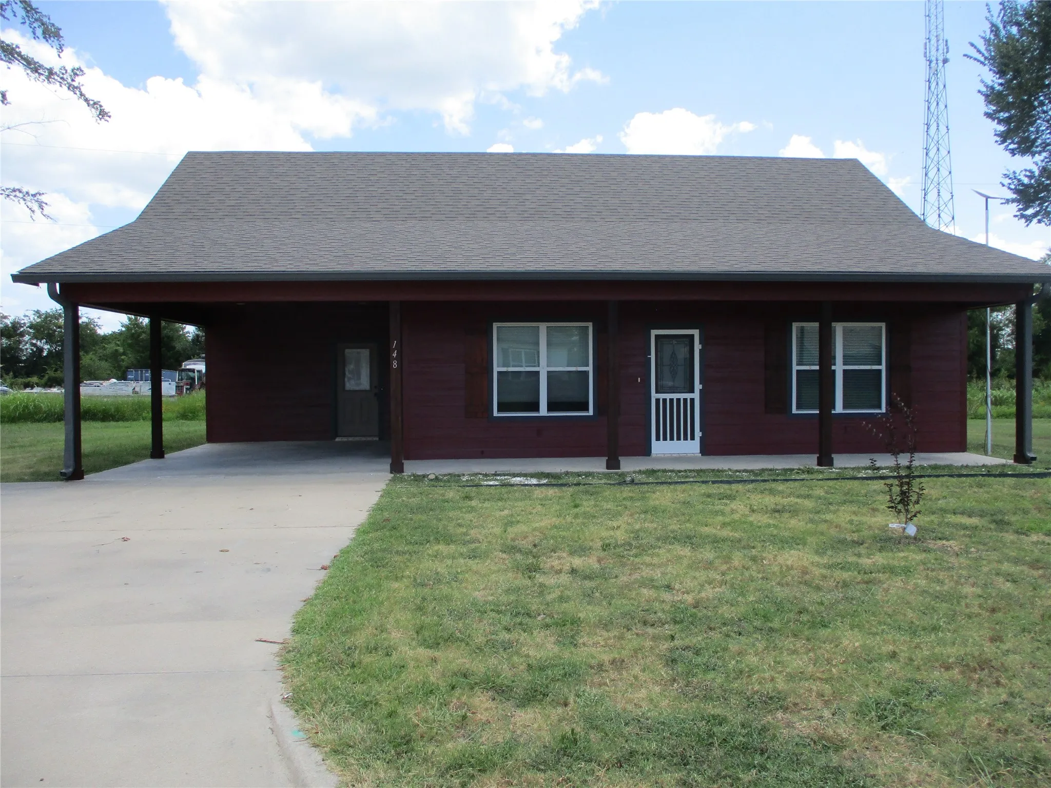 Single Family Residence For Sale in Rains County , 148 Mill Street, Emory, Texas 75440, 2 Bedroom, 2 Bathroom, Garage spaces, 1,214 Sqft, built in 2021, mls#21318523, Real Estate Agent in Emory, Homes For Sale in Rains county, Homes For Sale in Emory, Realtor in Emory Texas, Real Estate Brokerage Independent Realty Texas, Luminita Cordes Realtor