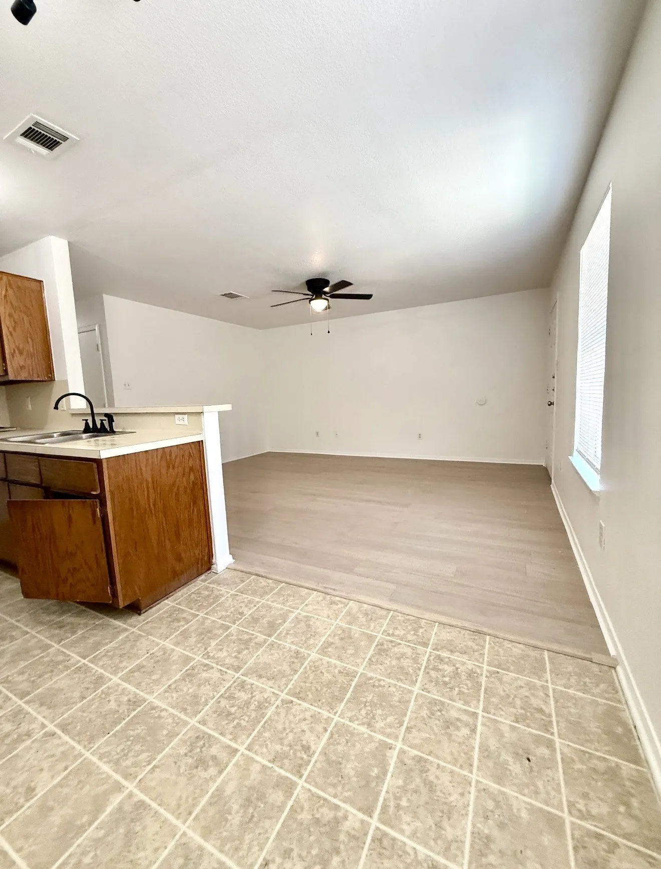 Duplex For Sale in Bell County , 506 W Green Avenue, Killeen, Texas 76541, 4 Bedroom, 2 Bathroom, Garage spaces, 0 Sqft, built in 1998, mls#21318526, Real Estate Agent in Killeen, Homes For Sale in Bell county, Homes For Sale in Killeen, Realtor in Killeen Texas, Real Estate Brokerage Independent Realty Texas, Luminita Cordes Realtor