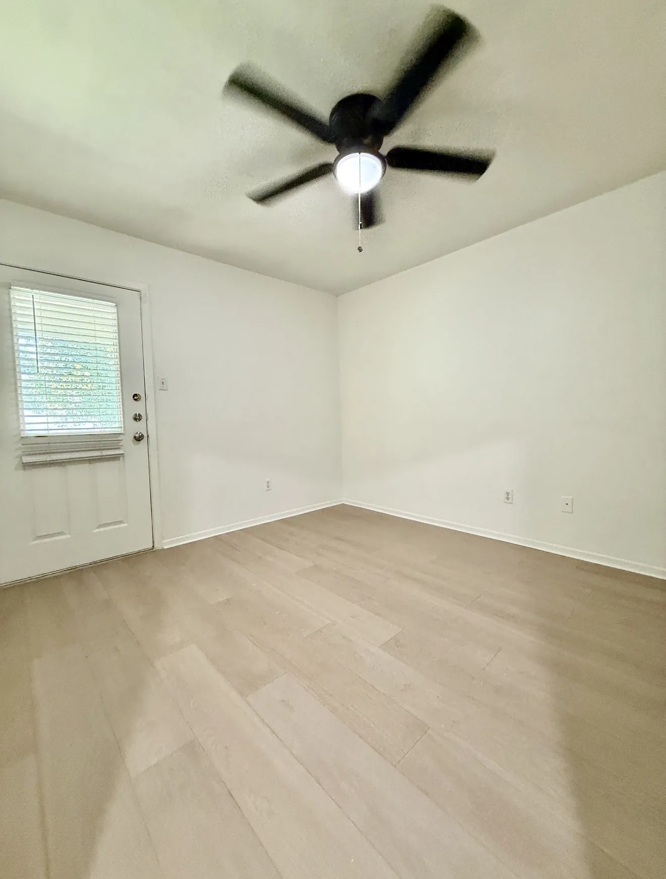 Duplex For Sale in Bell County , 506 W Green Avenue, Killeen, Texas 76541, 4 Bedroom, 2 Bathroom, Garage spaces, 0 Sqft, built in 1998, mls#21318526, Real Estate Agent in Killeen, Homes For Sale in Bell county, Homes For Sale in Killeen, Realtor in Killeen Texas, Real Estate Brokerage Independent Realty Texas, Luminita Cordes Realtor