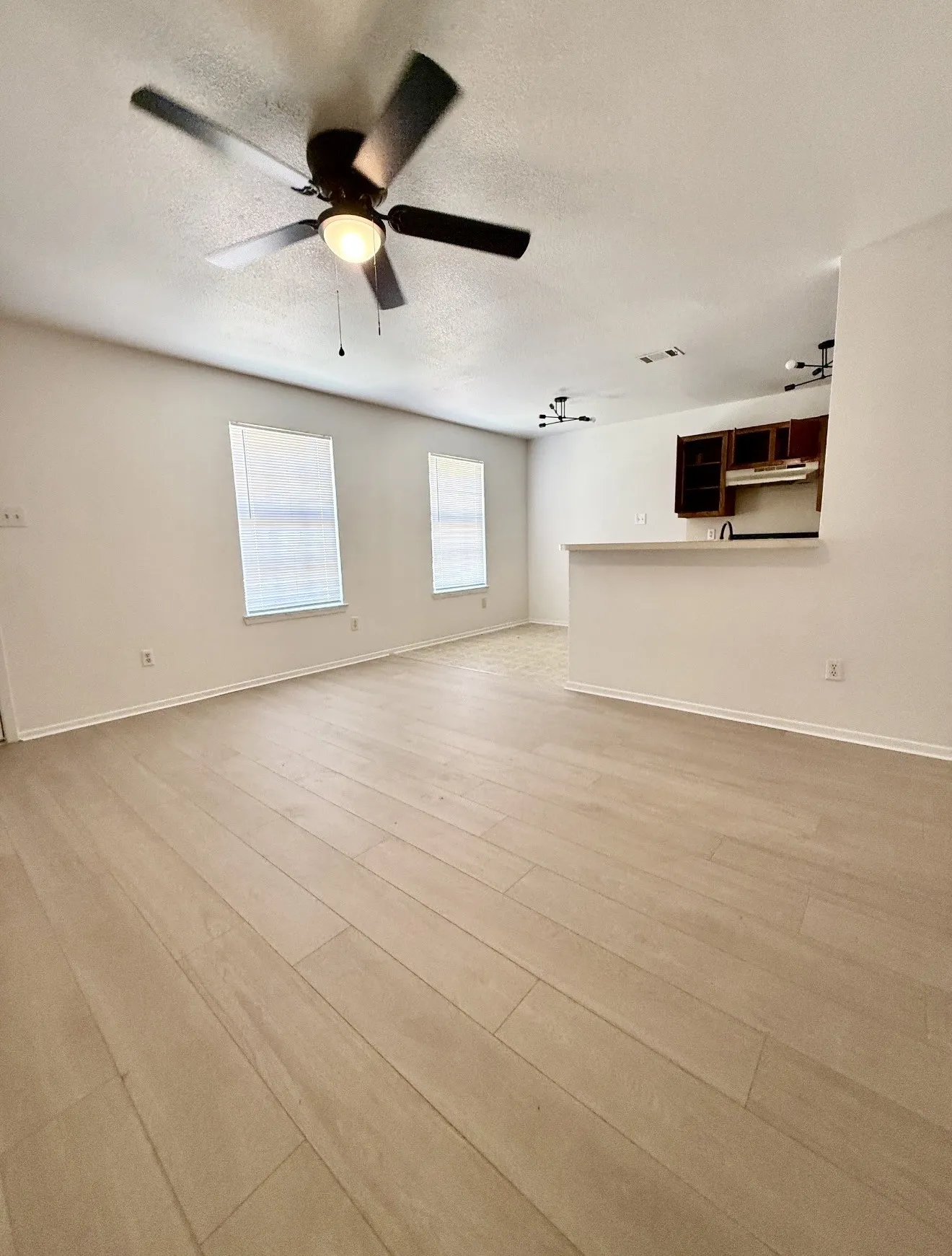 Duplex For Sale in Bell County , 506 W Green Avenue, Killeen, Texas 76541, 4 Bedroom, 2 Bathroom, Garage spaces, 0 Sqft, built in 1998, mls#21318526, Real Estate Agent in Killeen, Homes For Sale in Bell county, Homes For Sale in Killeen, Realtor in Killeen Texas, Real Estate Brokerage Independent Realty Texas, Luminita Cordes Realtor