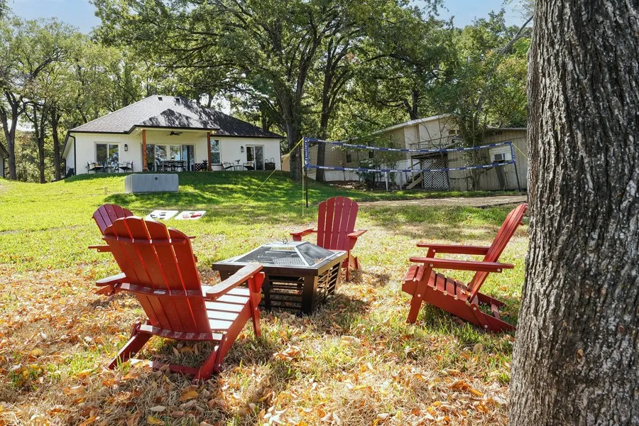Single Family Residence For Sale in Henderson County , 219 Ben Lacy Drive, Gun Barrel City, Texas 75156, 3 Bedroom, 2 Bathroom, 2 Garage spaces, 1,820 Sqft, built in 2022, mls#21318533, Real Estate Agent in Gun Barrel City, Homes For Sale in Henderson county, Homes For Sale in Gun Barrel City, Realtor in Gun Barrel City Texas, Real Estate Brokerage Independent Realty Texas, Luminita Cordes Realtor