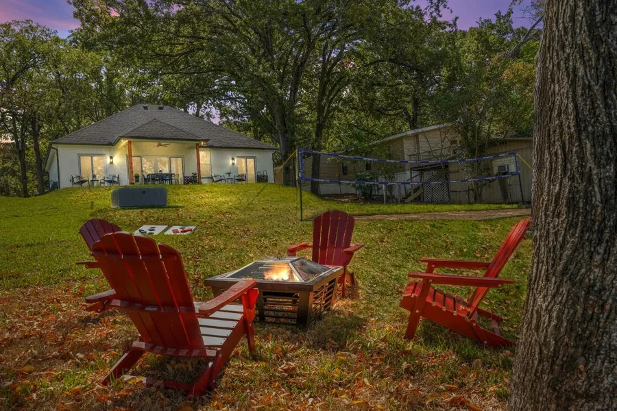 Single Family Residence For Sale in Henderson County , 219 Ben Lacy Drive, Gun Barrel City, Texas 75156, 3 Bedroom, 2 Bathroom, 2 Garage spaces, 1,820 Sqft, built in 2022, mls#21318533, Real Estate Agent in Gun Barrel City, Homes For Sale in Henderson county, Homes For Sale in Gun Barrel City, Realtor in Gun Barrel City Texas, Real Estate Brokerage Independent Realty Texas, Luminita Cordes Realtor