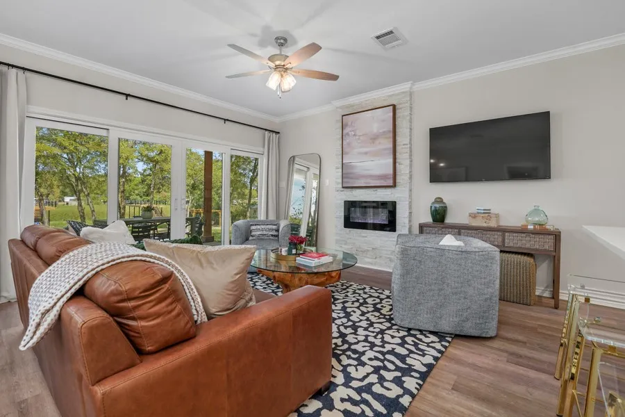 Single Family Residence For Sale in Henderson County , 219 Ben Lacy Drive, Gun Barrel City, Texas 75156, 3 Bedroom, 2 Bathroom, 2 Garage spaces, 1,820 Sqft, built in 2022, mls#21318533, Real Estate Agent in Gun Barrel City, Homes For Sale in Henderson county, Homes For Sale in Gun Barrel City, Realtor in Gun Barrel City Texas, Real Estate Brokerage Independent Realty Texas, Luminita Cordes Realtor