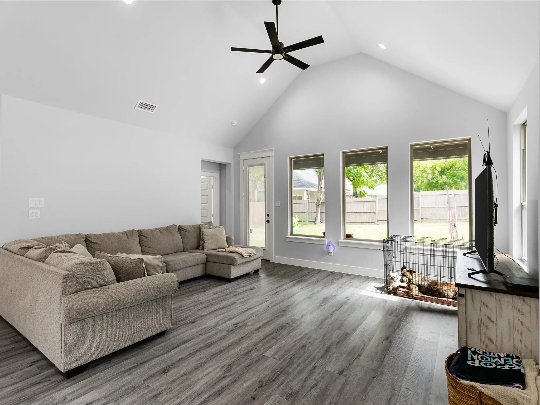 Single Family Residence For Sale in Tarrant County , 4755 Ramey Avenue, Fort Worth, Texas 76105, 4 Bedroom, 2 Bathroom, 2 Garage spaces, 1,935 Sqft, built in 2025, mls#21189902, Real Estate Agent in Fort Worth, Homes For Sale in Tarrant county, Homes For Sale in Fort Worth, Realtor in Fort Worth Texas, Real Estate Brokerage Independent Realty Texas, Luminita Cordes Realtor