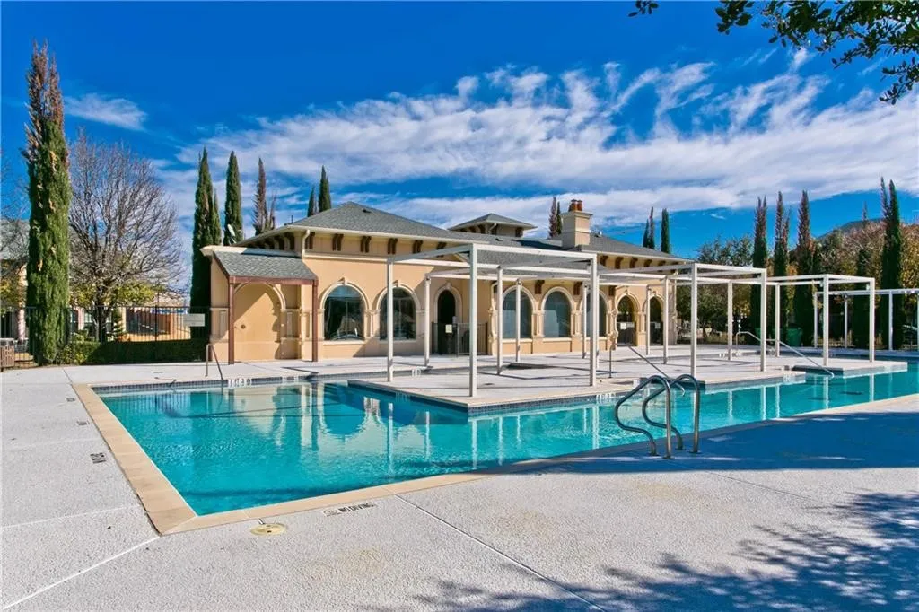 Townhouse For Sale in Collin County , 5566 Grosseto Drive, Frisco, Texas 75034, 2 Bedrooms, 3 Bathrooms, 2 Garage spaces, 1,670 Sqft, built in 2008, Price $360,000, mls#21318363, Real Estate Agent in Frisco, Homes For Sale in Collin county, Homes For Sale in Frisco, Realtor in Frisco Texas, Real Estate Brokerage Independent Realty Texas, Luminita Cordes Realtor