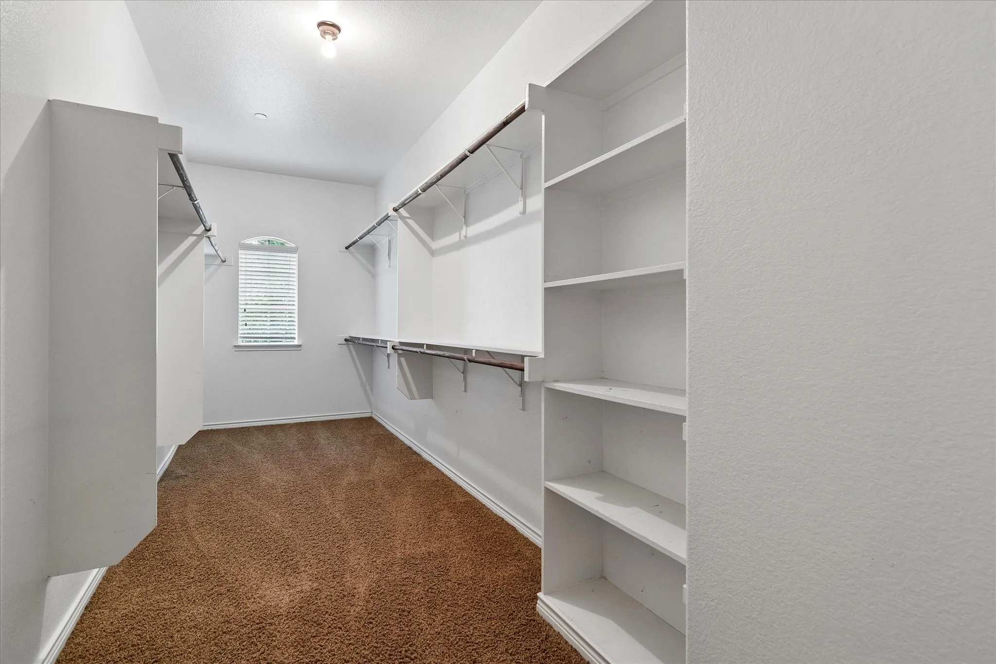 Townhouse For Sale in Collin County , 5566 Grosseto Drive, Frisco, Texas 75034, 2 Bedrooms, 3 Bathrooms, 2 Garage spaces, 1,670 Sqft, built in 2008, Price $360,000, mls#21318363, Real Estate Agent in Frisco, Homes For Sale in Collin county, Homes For Sale in Frisco, Realtor in Frisco Texas, Real Estate Brokerage Independent Realty Texas, Luminita Cordes Realtor