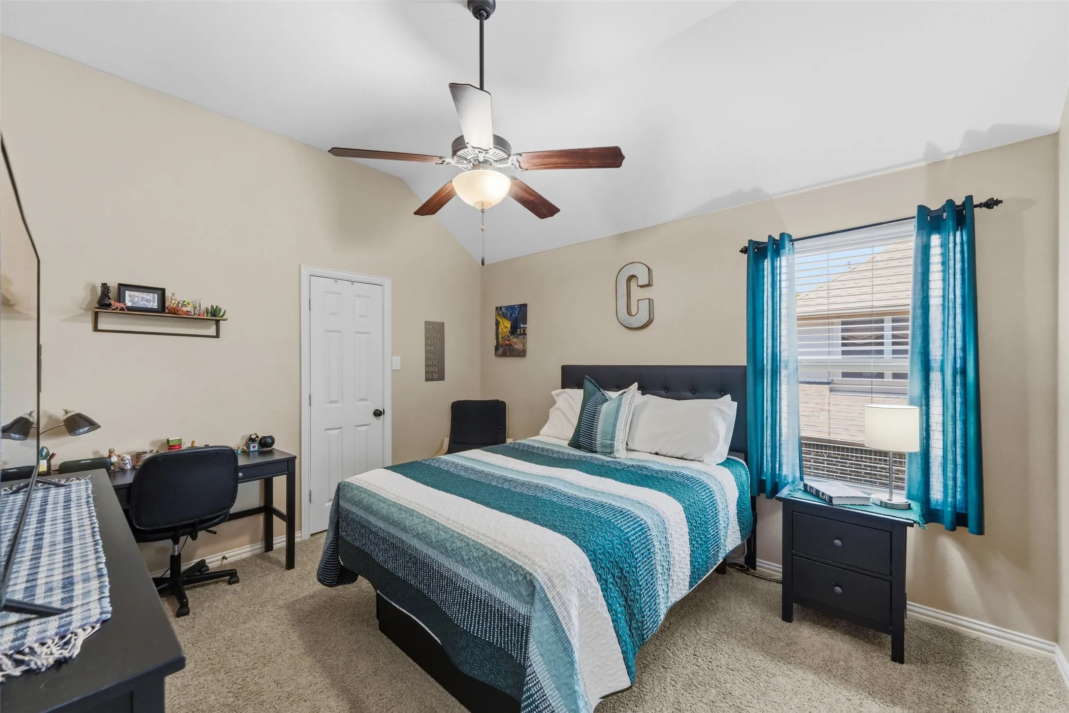 Single Family Residence For Sale in Collin County , 8747 Kelvington Drive, Frisco, Texas 75035, 4 Bedroom, 4 Bathroom, 3 Garage spaces, 3,435 Sqft, built in 2011, mls#21283416, Real Estate Agent in Frisco, Homes For Sale in Collin county, Homes For Sale in Frisco, Realtor in Frisco Texas, Real Estate Brokerage Independent Realty Texas, Luminita Cordes Realtor