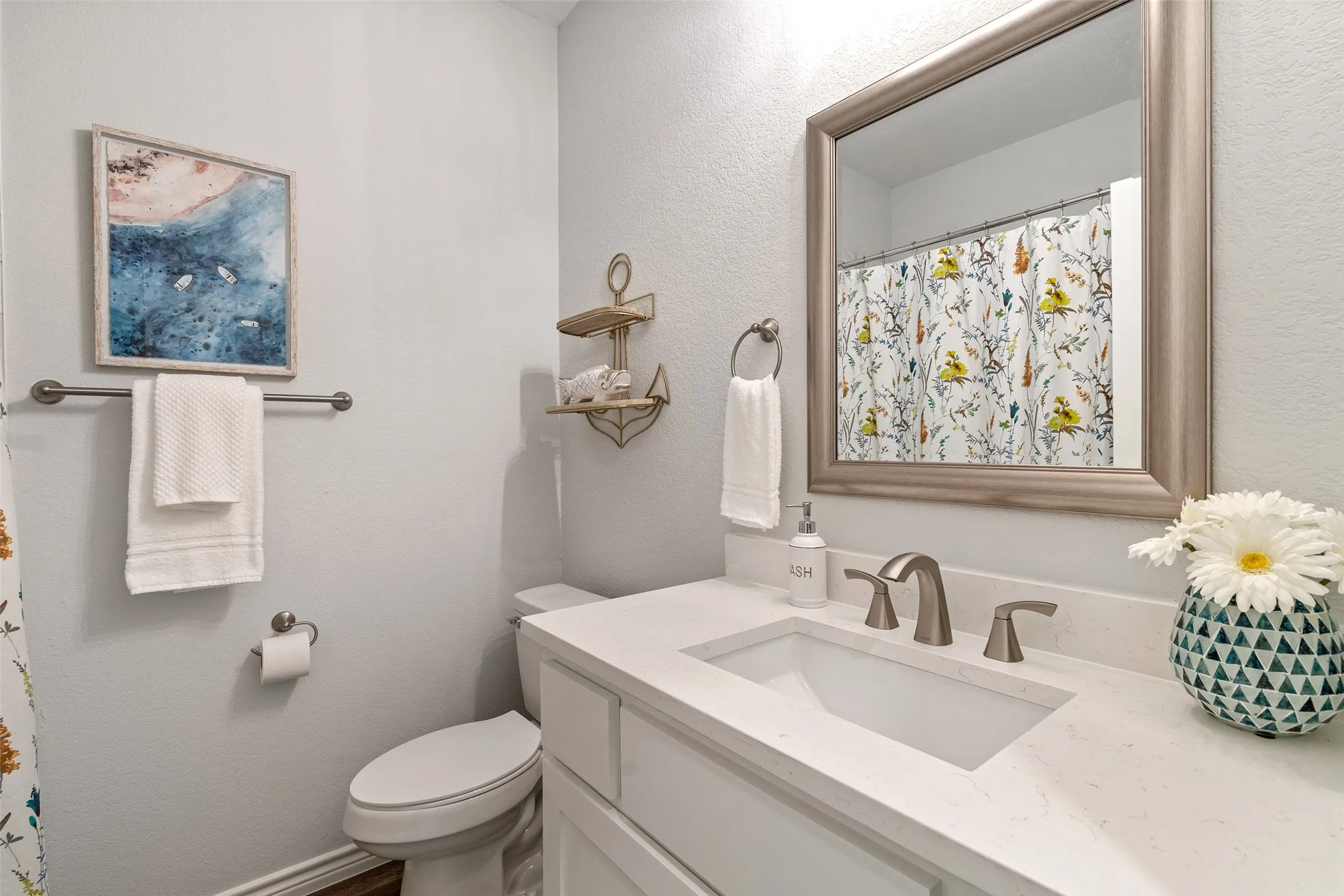 Single Family Residence For Sale in Henderson County , 225 Ben Lacy Drive, Gun Barrel City, Texas 75156, 3 Bedroom, 2 Bathroom, 2 Garage spaces, 1,572 Sqft, built in 2022, mls#21318557, Real Estate Agent in Gun Barrel City, Homes For Sale in Henderson county, Homes For Sale in Gun Barrel City, Realtor in Gun Barrel City Texas, Real Estate Brokerage Independent Realty Texas, Luminita Cordes Realtor