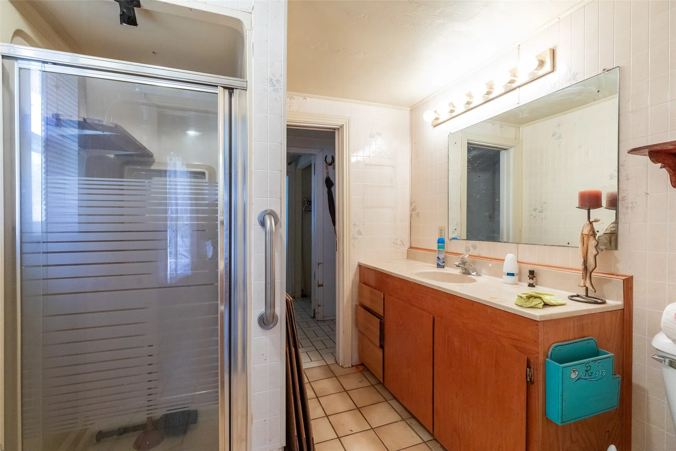 Single Family Residence For Sale in Taylor County , 1407 Herring, Merkel, Texas 79536, 2 Bedroom, 2 Bathroom, Garage spaces, 1,341 Sqft, built in 1956, mls#21318039, Real Estate Agent in Merkel, Homes For Sale in Taylor county, Homes For Sale in Merkel, Realtor in Merkel Texas, Real Estate Brokerage Independent Realty Texas, Luminita Cordes Realtor