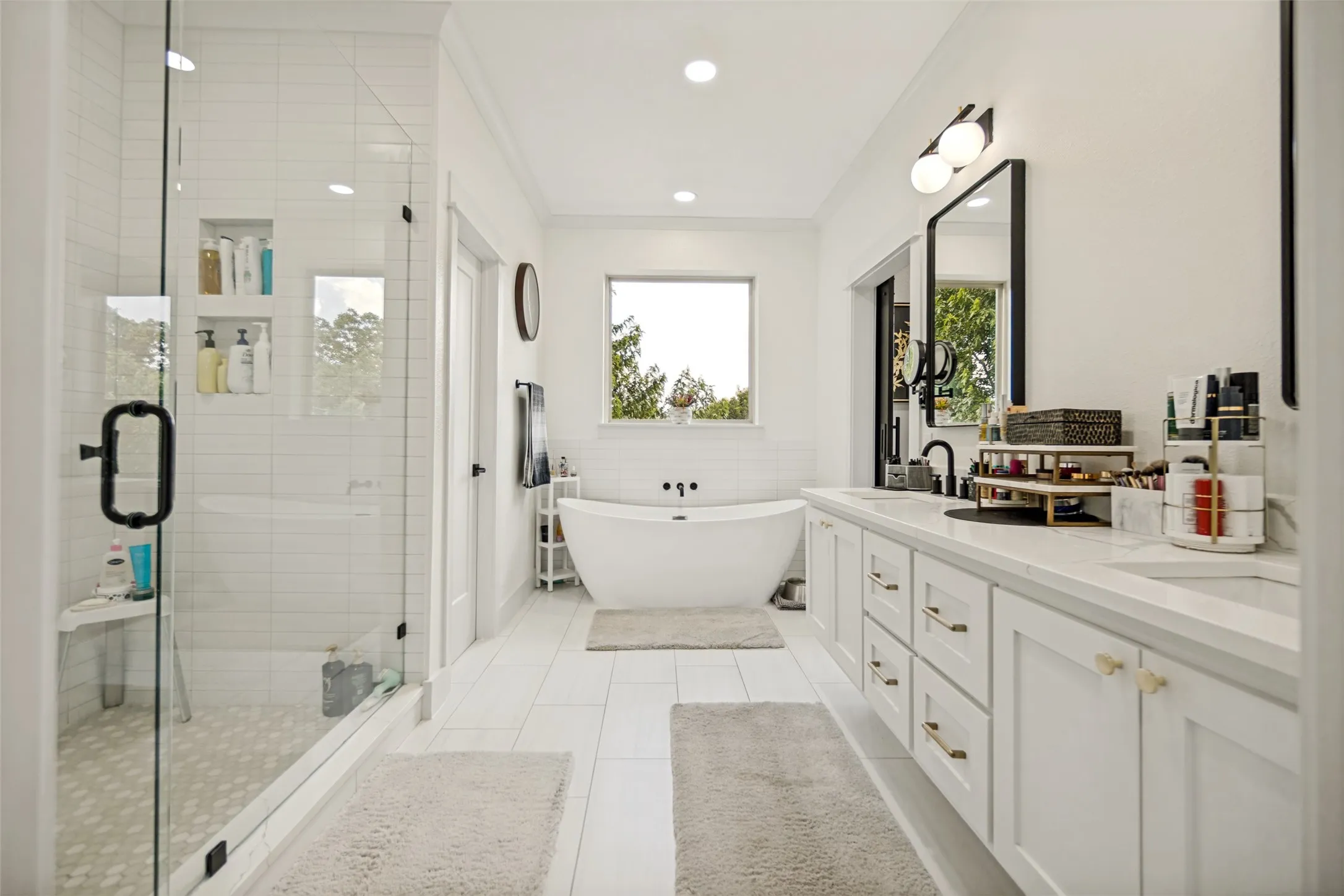 Main bathroom