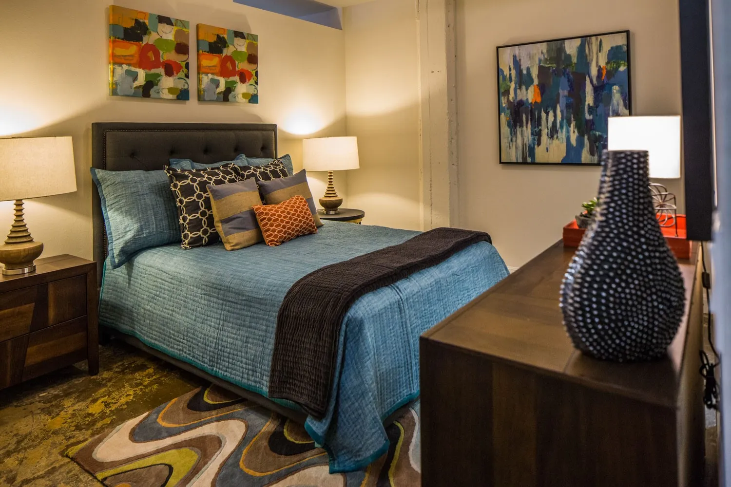 Apartment For Rent in Tarrant County , 801 W Vickery Boulevard 209, Fort Worth, Texas 76104, 1 Bedroom, 1 Bathroom, Garage spaces, 908 Sqft, built in 2015, mls#21318586, Real Estate Agent in Fort Worth, Homes For Rent in Tarrant county, Homes For Rent in Fort Worth, Realtor in Fort Worth Texas, Real Estate Brokerage Independent Realty Texas, Luminita Cordes Realtor