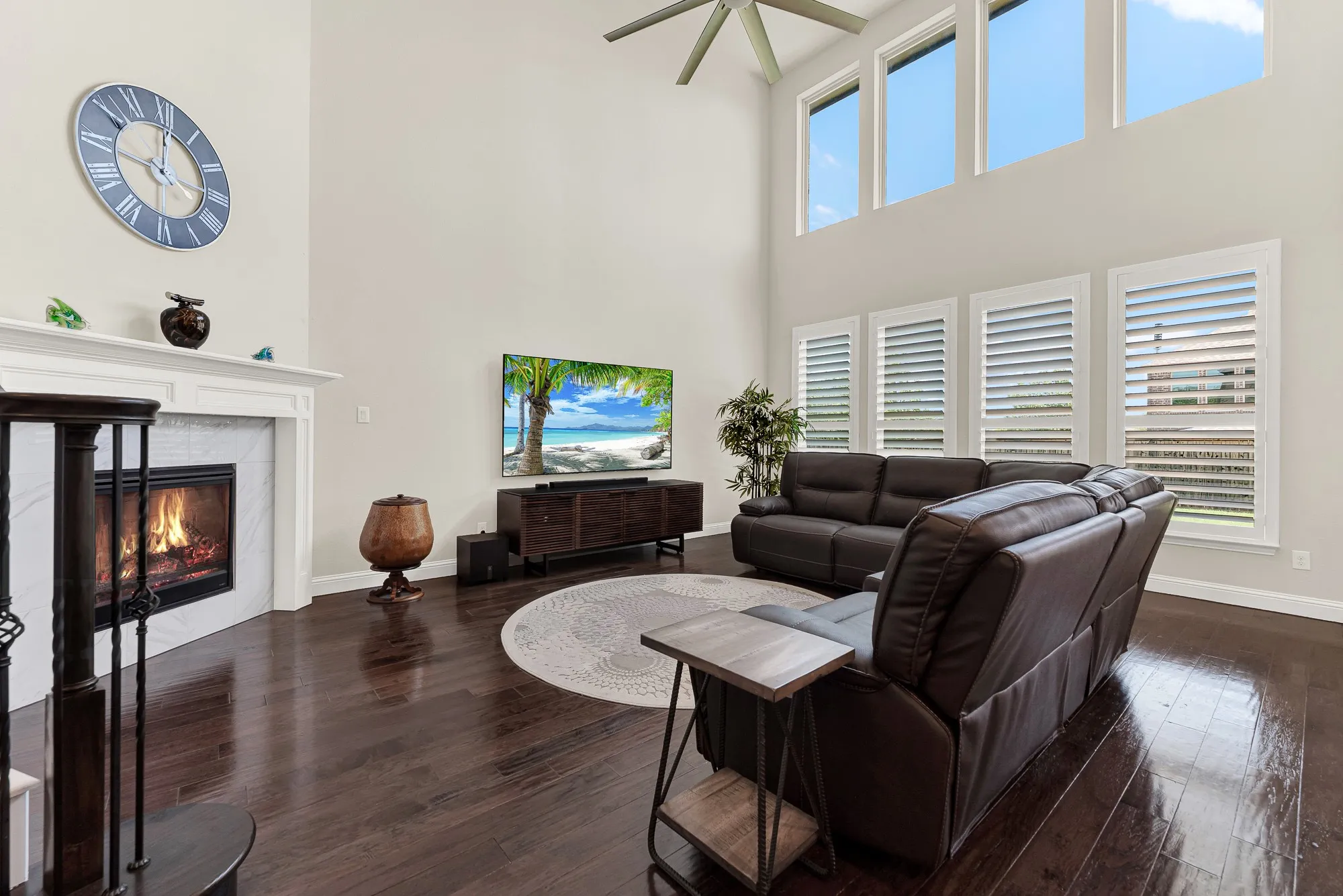 Single Family Residence For Sale in Collin County , 13882 Gibraltar Lane, Frisco, Texas 75035, 5 Bedroom, 5 Bathroom, 2 Garage spaces, 3,582 Sqft, built in 2016, mls#21316015, Real Estate Agent in Frisco, Homes For Sale in Collin county, Homes For Sale in Frisco, Realtor in Frisco Texas, Real Estate Brokerage Independent Realty Texas, Luminita Cordes Realtor