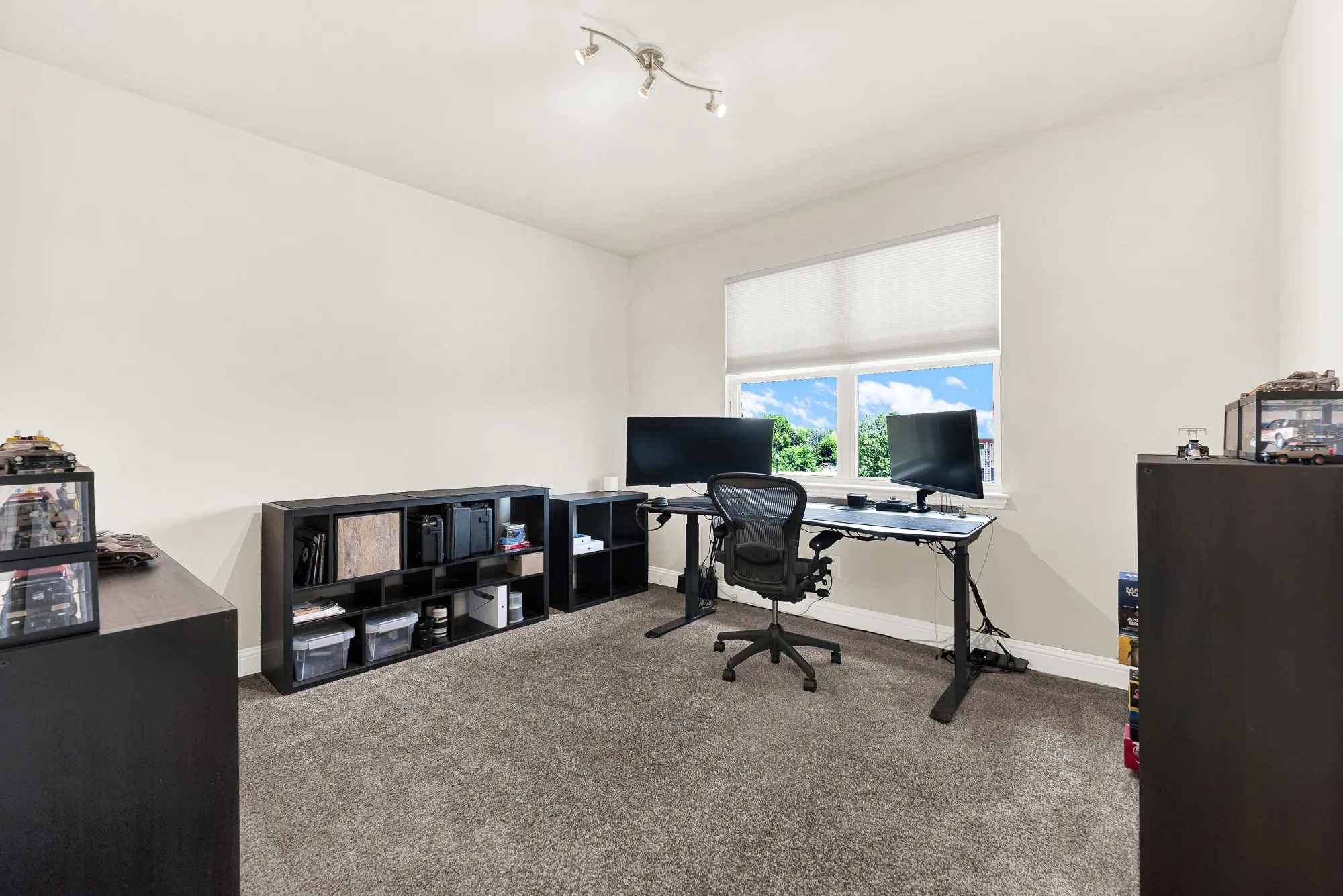 Single Family Residence For Sale in Collin County , 13882 Gibraltar Lane, Frisco, Texas 75035, 5 Bedroom, 5 Bathroom, 2 Garage spaces, 3,582 Sqft, built in 2016, mls#21316015, Real Estate Agent in Frisco, Homes For Sale in Collin county, Homes For Sale in Frisco, Realtor in Frisco Texas, Real Estate Brokerage Independent Realty Texas, Luminita Cordes Realtor