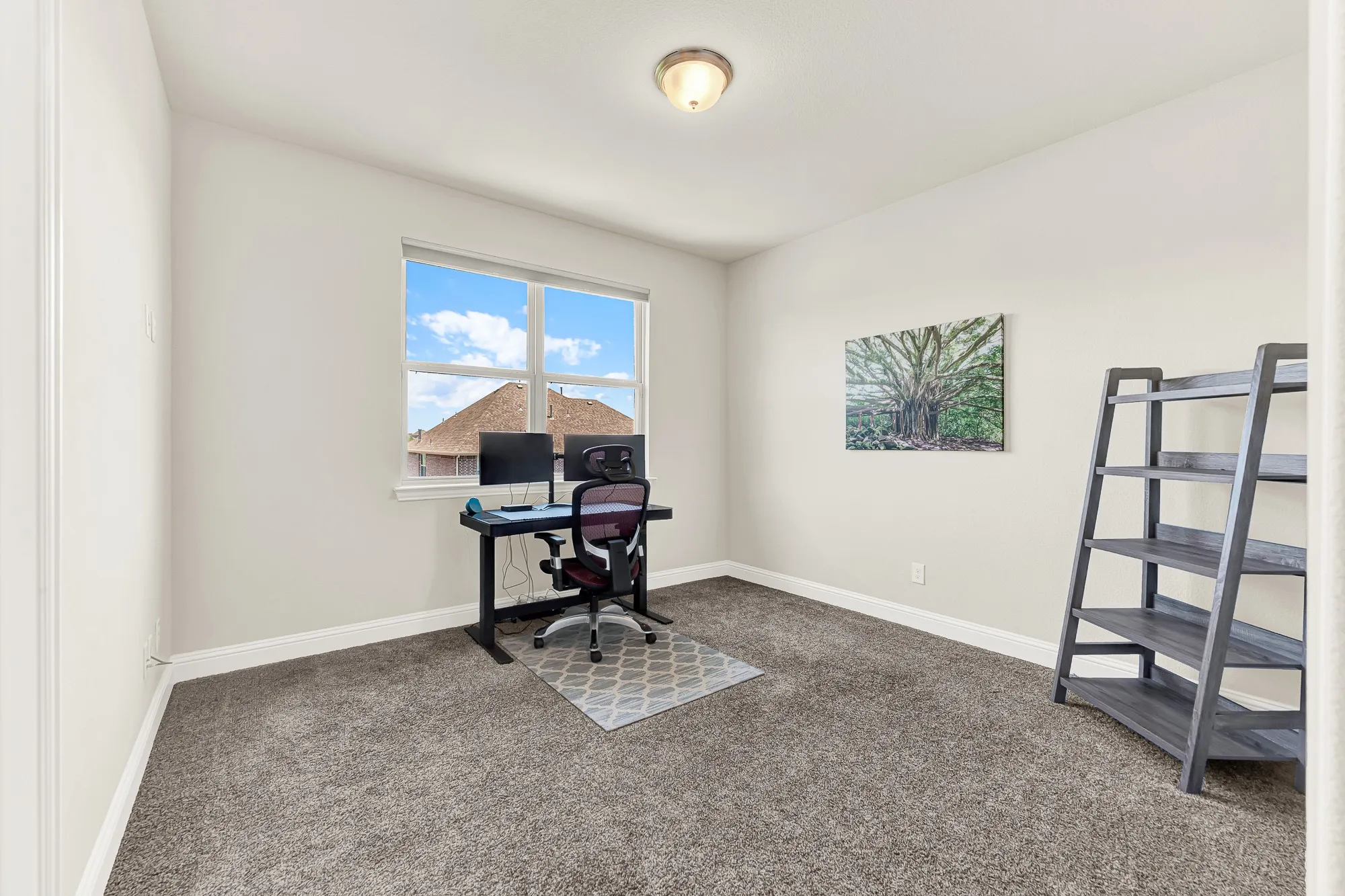 Single Family Residence For Sale in Collin County , 13882 Gibraltar Lane, Frisco, Texas 75035, 5 Bedroom, 5 Bathroom, 2 Garage spaces, 3,582 Sqft, built in 2016, mls#21316015, Real Estate Agent in Frisco, Homes For Sale in Collin county, Homes For Sale in Frisco, Realtor in Frisco Texas, Real Estate Brokerage Independent Realty Texas, Luminita Cordes Realtor