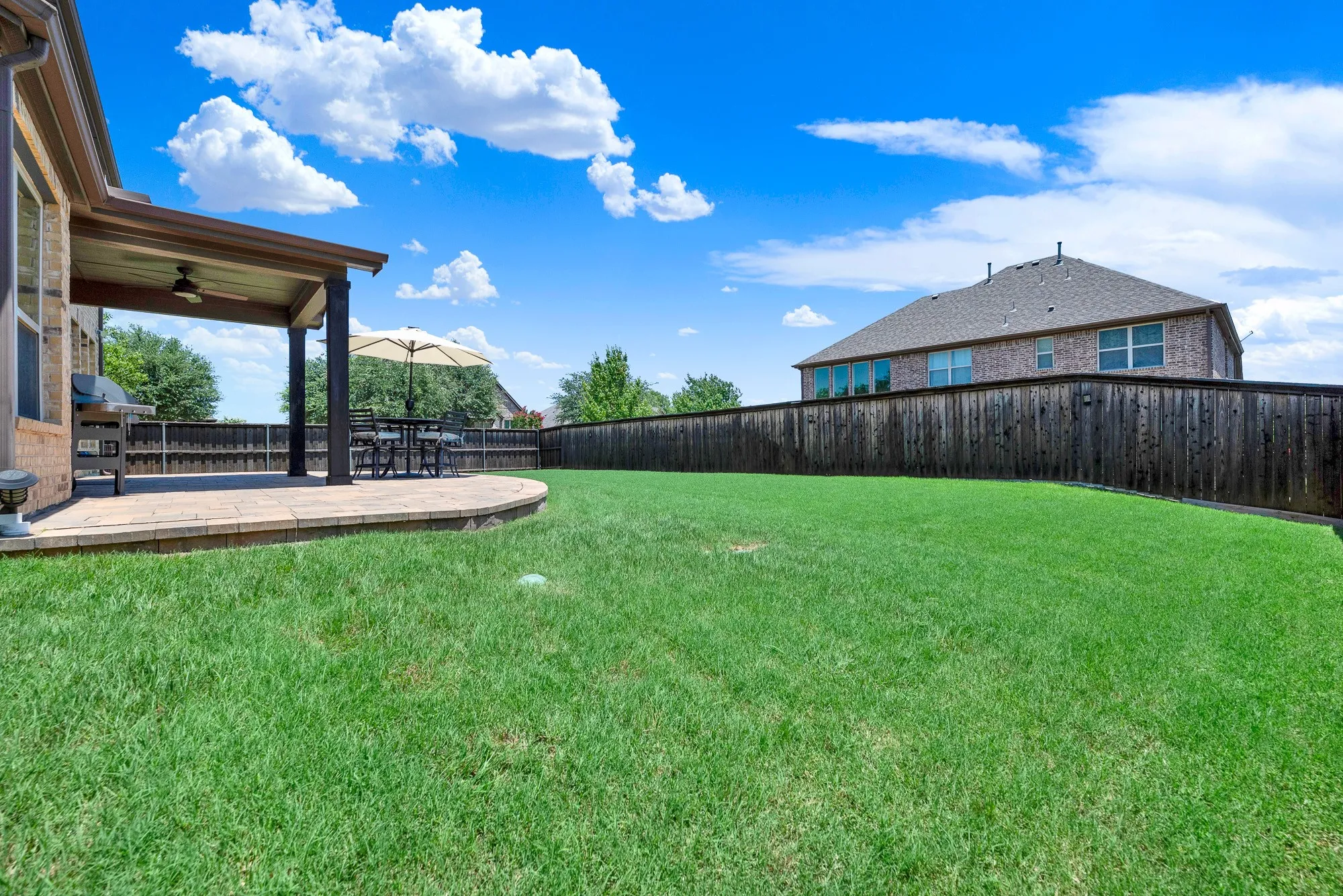 Single Family Residence For Sale in Collin County , 13882 Gibraltar Lane, Frisco, Texas 75035, 5 Bedroom, 5 Bathroom, 2 Garage spaces, 3,582 Sqft, built in 2016, mls#21316015, Real Estate Agent in Frisco, Homes For Sale in Collin county, Homes For Sale in Frisco, Realtor in Frisco Texas, Real Estate Brokerage Independent Realty Texas, Luminita Cordes Realtor