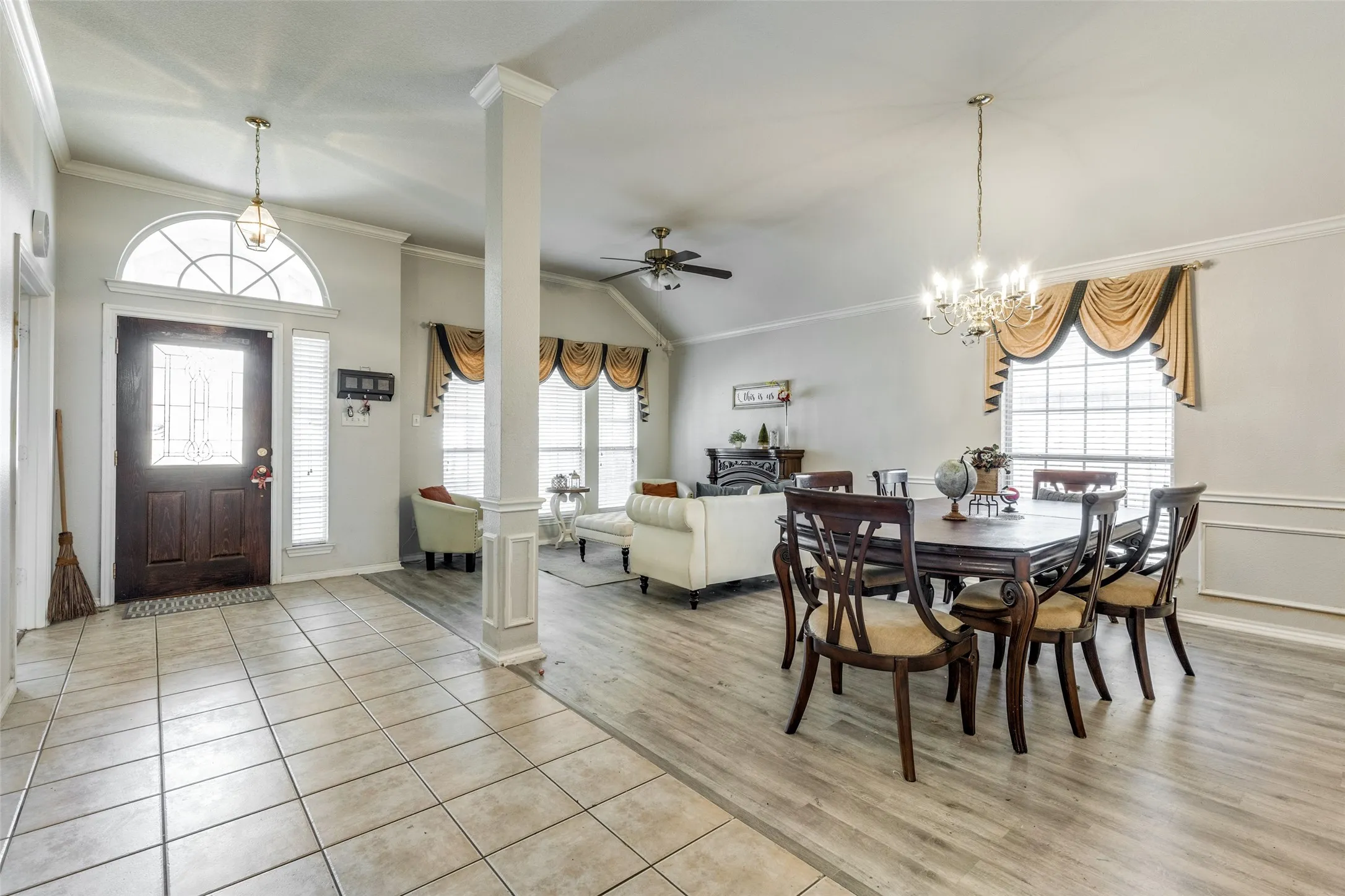 Single Family Residence For Sale in Tarrant County , 10812 Grayhawk Lane, Fort Worth, Texas 76244, 3 Bedroom, 2 Bathroom, 2 Garage spaces, 2,690 Sqft, built in 2002, mls#21318599, Real Estate Agent in Fort Worth, Homes For Sale in Tarrant county, Homes For Sale in Fort Worth, Realtor in Fort Worth Texas, Real Estate Brokerage Independent Realty Texas, Luminita Cordes Realtor