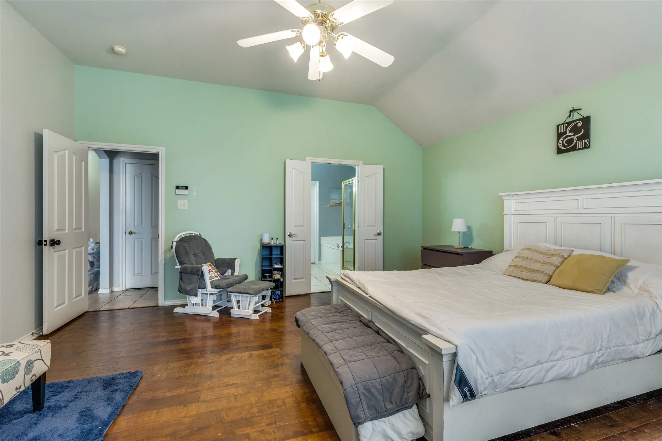 Single Family Residence For Sale in Tarrant County , 10812 Grayhawk Lane, Fort Worth, Texas 76244, 3 Bedroom, 2 Bathroom, 2 Garage spaces, 2,690 Sqft, built in 2002, mls#21318599, Real Estate Agent in Fort Worth, Homes For Sale in Tarrant county, Homes For Sale in Fort Worth, Realtor in Fort Worth Texas, Real Estate Brokerage Independent Realty Texas, Luminita Cordes Realtor