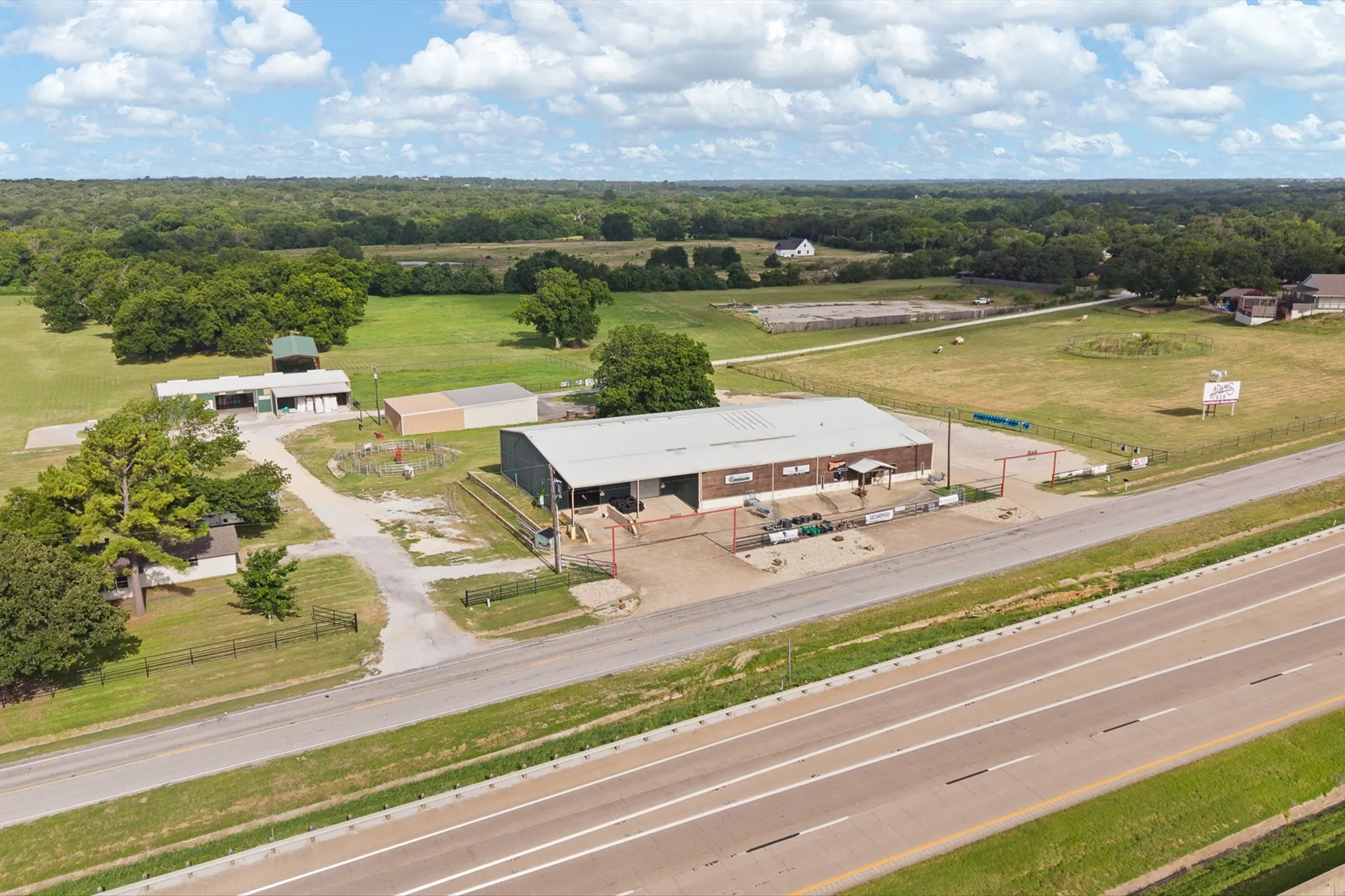Retail For Sale in Johnson County , 6100 S Interstate 35 W, Alvarado, Texas 76009, 0, 0, Garage spaces, 0 Sqft, built in 1999, mls#21313042, Real Estate Agent in Alvarado, Homes For Sale in Johnson county, Homes For Sale in Alvarado, Realtor in Alvarado Texas, Real Estate Brokerage Independent Realty Texas, Luminita Cordes Realtor