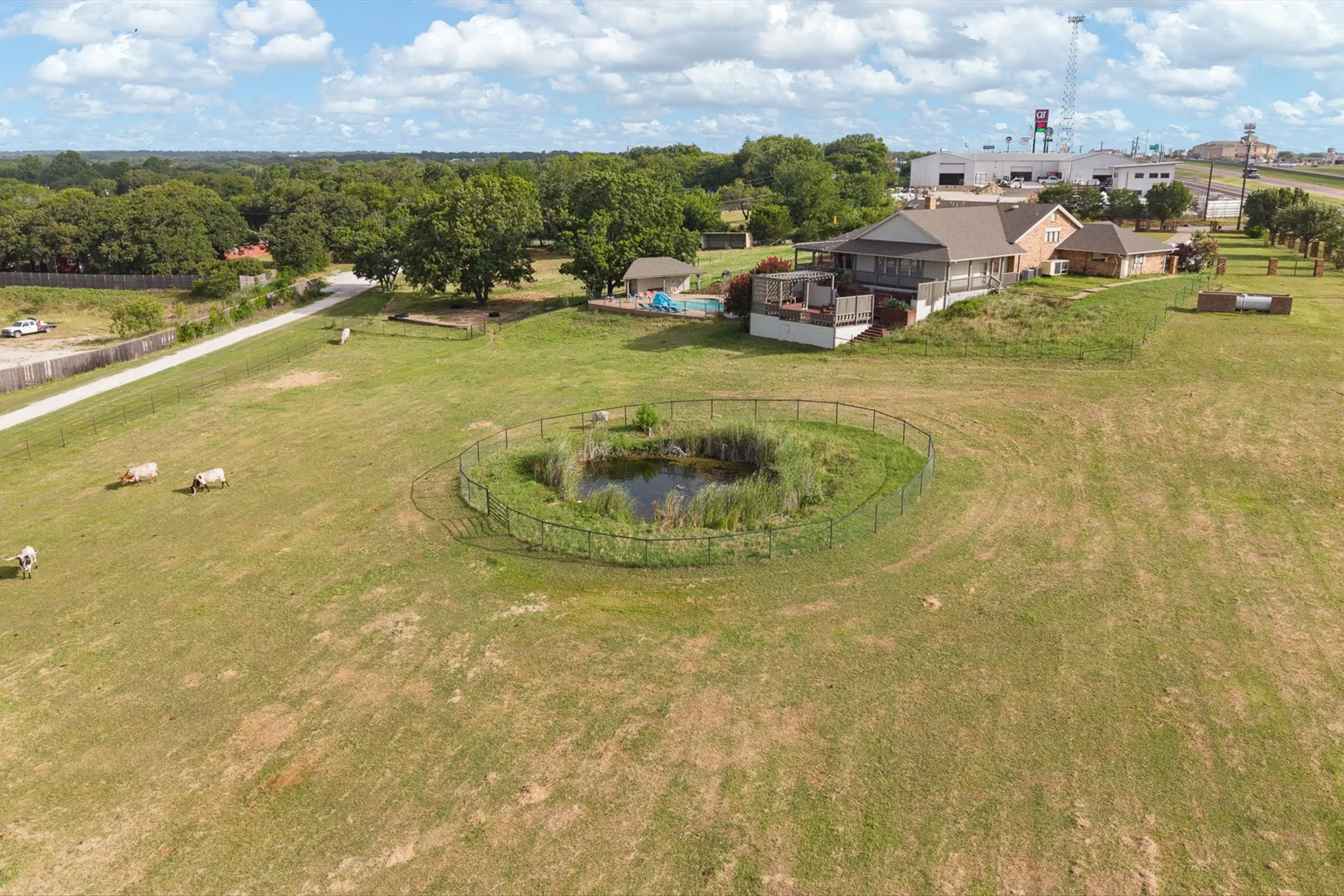 Retail For Sale in Johnson County , 6100 S Interstate 35 W, Alvarado, Texas 76009, 0, 0, Garage spaces, 0 Sqft, built in 1999, mls#21313042, Real Estate Agent in Alvarado, Homes For Sale in Johnson county, Homes For Sale in Alvarado, Realtor in Alvarado Texas, Real Estate Brokerage Independent Realty Texas, Luminita Cordes Realtor