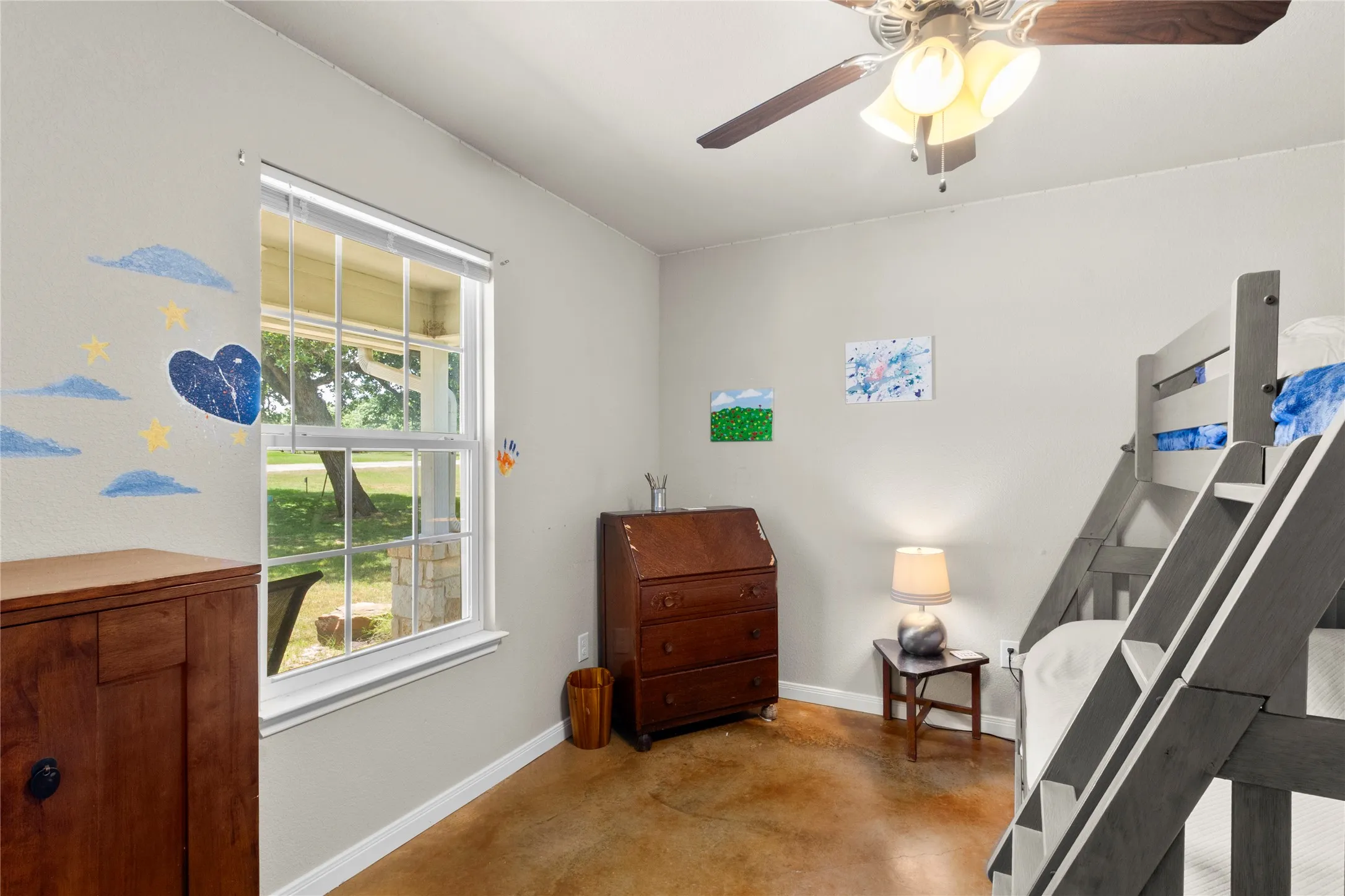 Single Family Residence For Sale in Freestone County , 151 Tall Oaks, Streetman, Texas 75859, 3 Bedroom, 2 Bathroom, 2 Garage spaces, 1,775 Sqft, built in 2016, mls#21318537, Real Estate Agent in Streetman, Homes For Sale in Freestone county, Homes For Sale in Streetman, Realtor in Streetman Texas, Real Estate Brokerage Independent Realty Texas, Luminita Cordes Realtor
