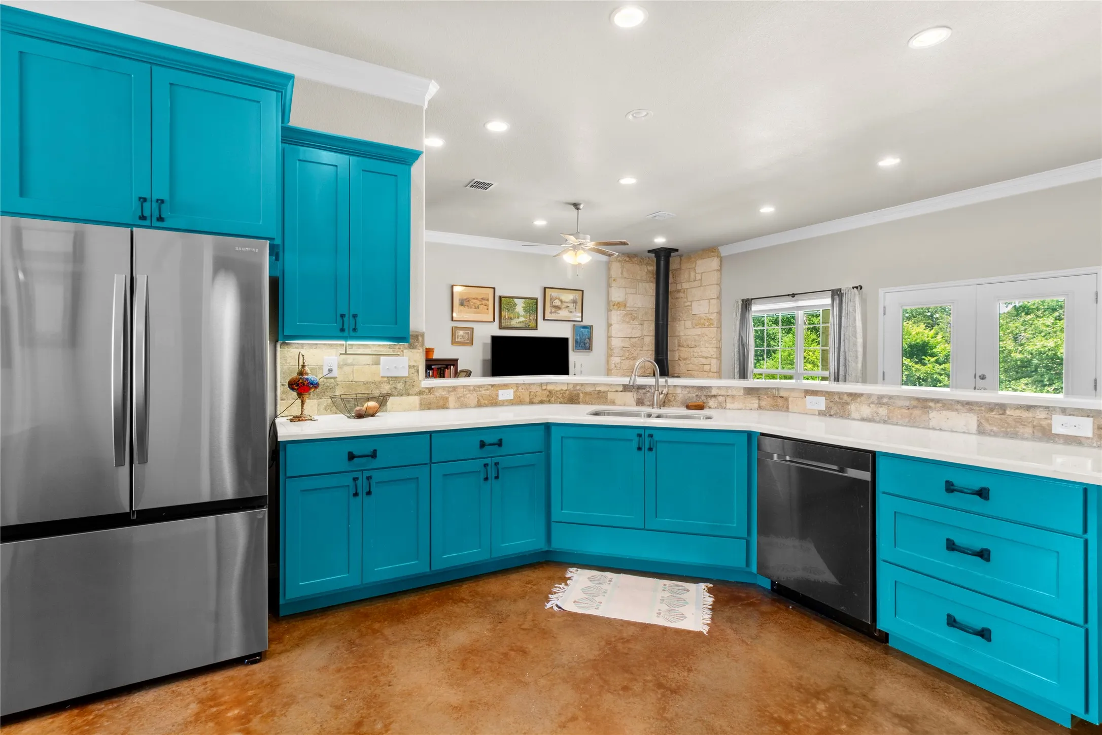 Single Family Residence For Sale in Freestone County , 151 Tall Oaks, Streetman, Texas 75859, 3 Bedroom, 2 Bathroom, 2 Garage spaces, 1,775 Sqft, built in 2016, mls#21318537, Real Estate Agent in Streetman, Homes For Sale in Freestone county, Homes For Sale in Streetman, Realtor in Streetman Texas, Real Estate Brokerage Independent Realty Texas, Luminita Cordes Realtor